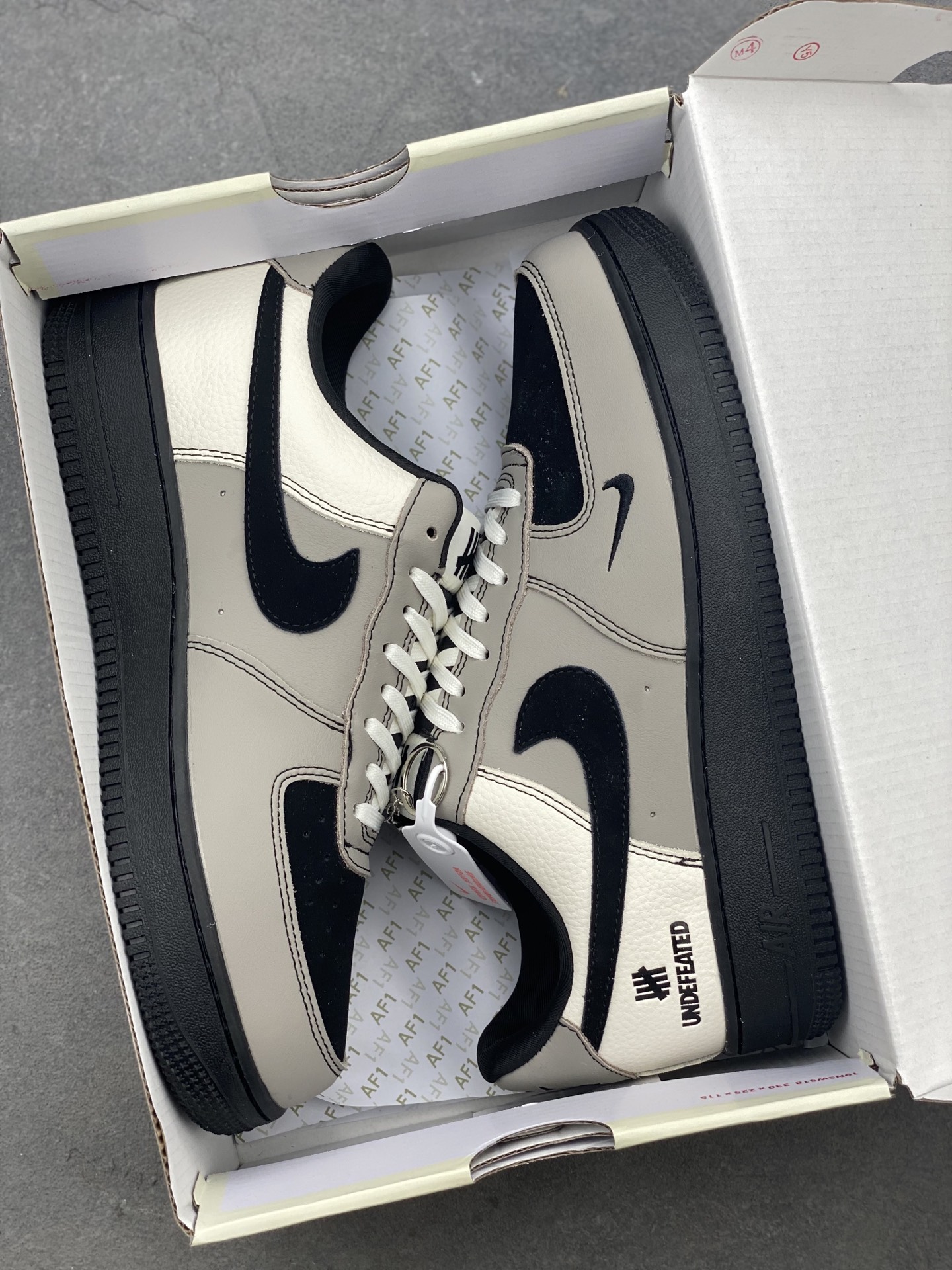 Nike Air Force 1 '07 Low Undefeated, Leather Upper Shoes, Limited Edition 10 i1742918922047 2592 0 8