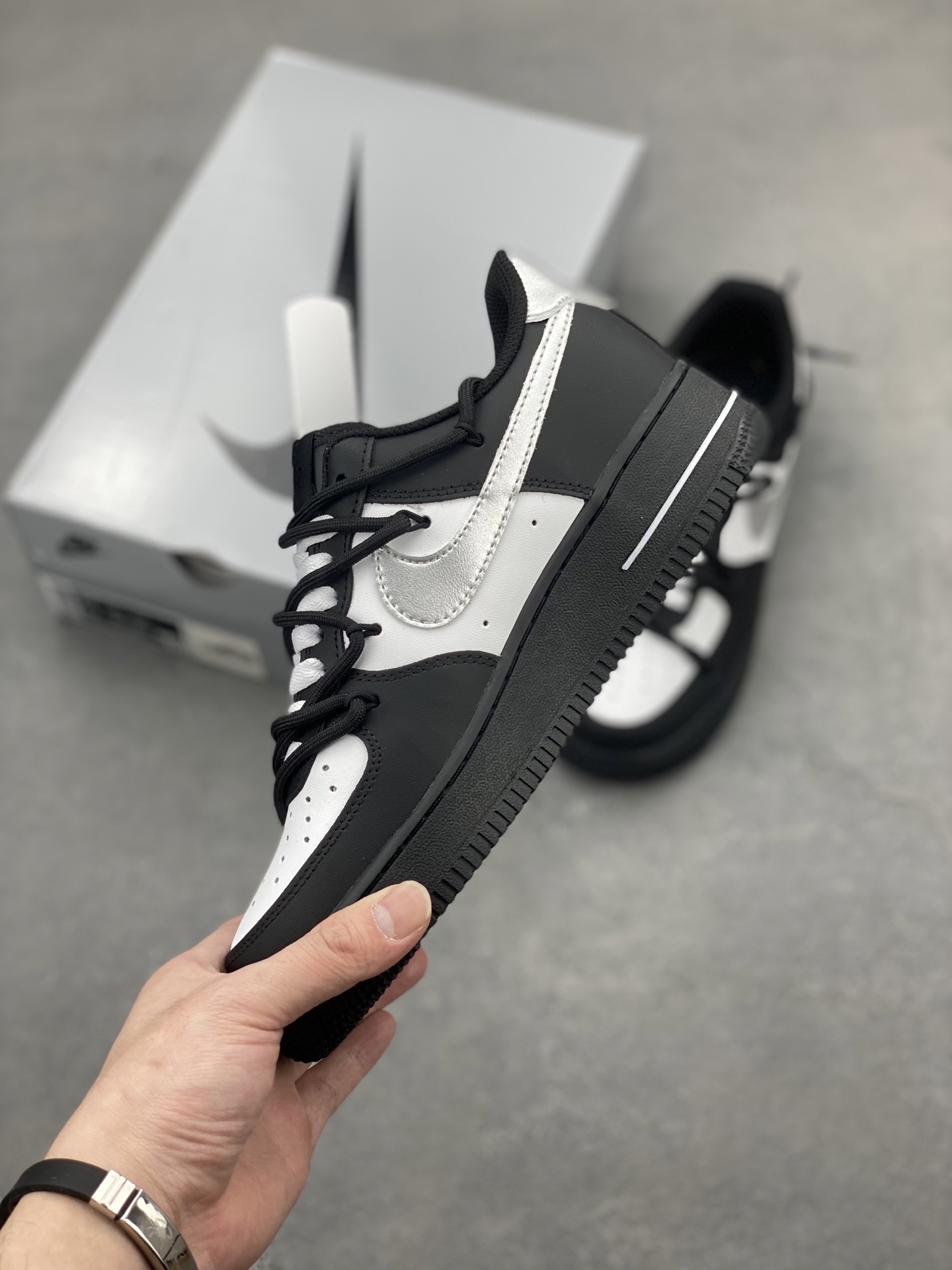 Nike Air Force 1 '07 Low Black and White Limited Edition Sneakers 4 i1743006428540 3048 0 2