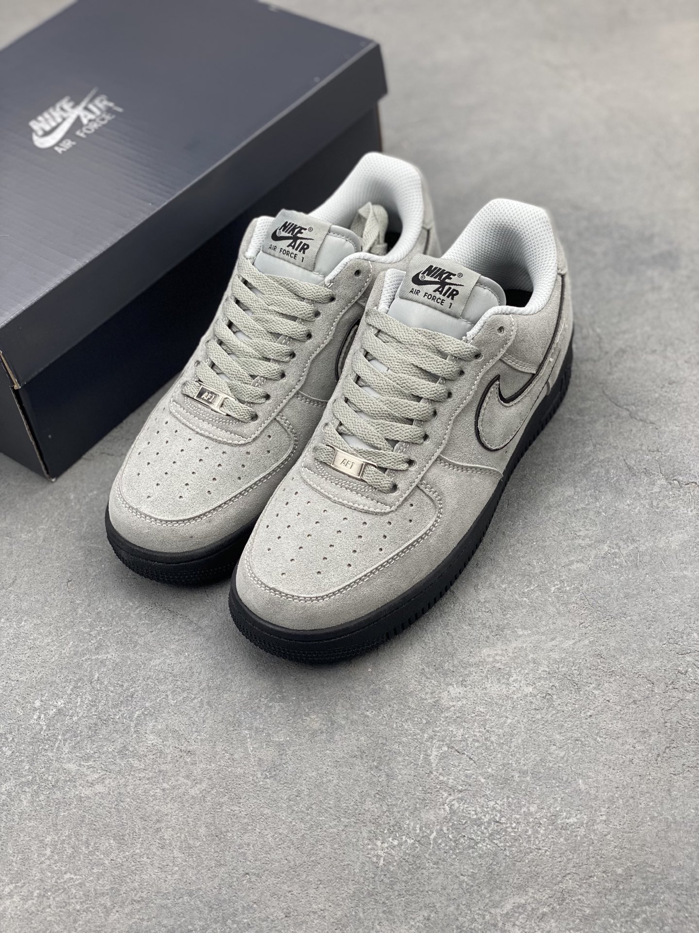 Nike Air Force 1 '07 Low Grey Suede Black Sole HQ1966-001 Sneakers 9 i1743179716560 2933 0 7