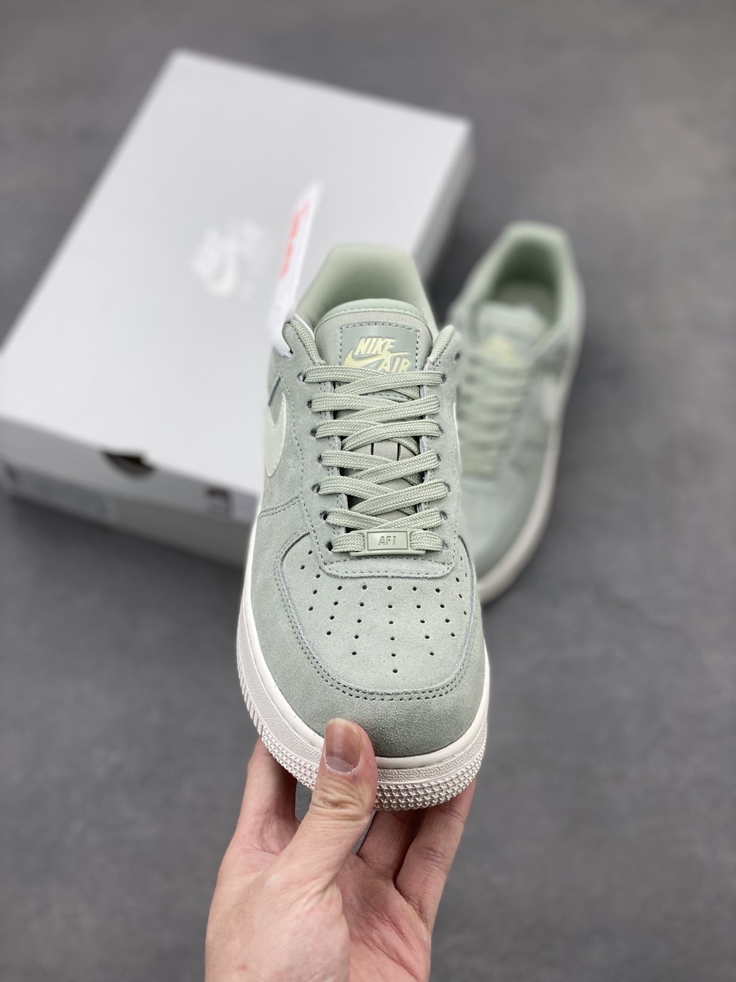 Nike Air Force 1 '07 Low Sneakers - Limited Edition, Premium Comfort 3 i1743179756071 9781 0 1