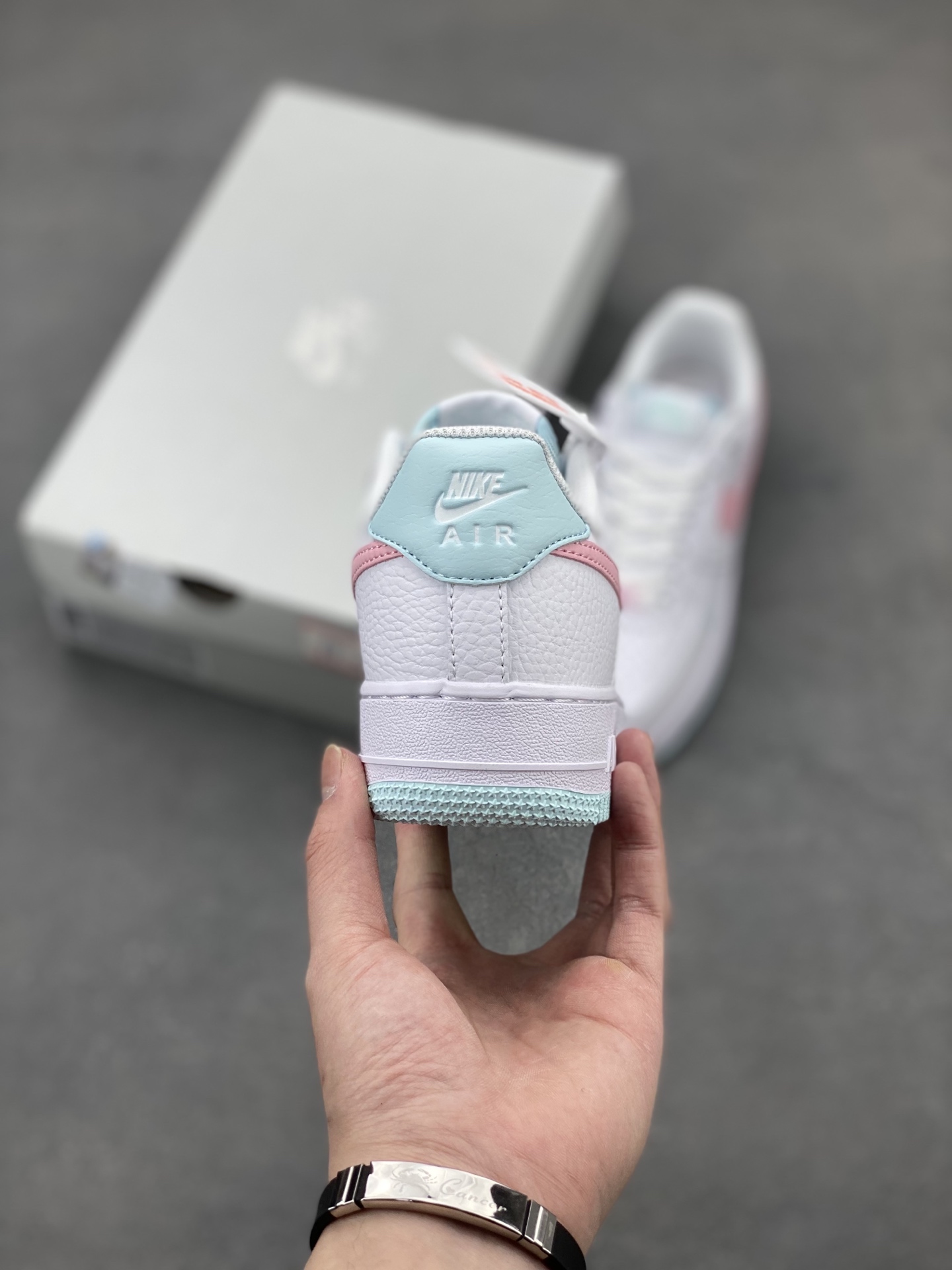 Nike Air Force 1 '07 Low White/Pink Casual Sneakers - Limited Edition Release 5 i1743179794438 9101 0 3