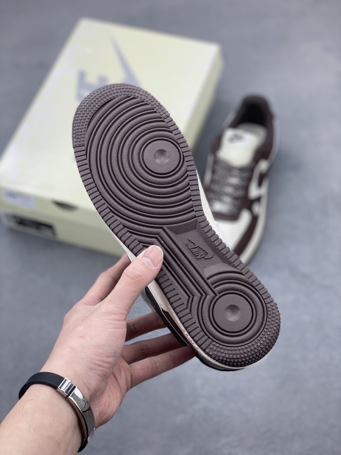 Nike Air Force 1 '07 Low Brown/White Limited Edition - Premium Sneakers 7 i1743179864526 3818 0 5