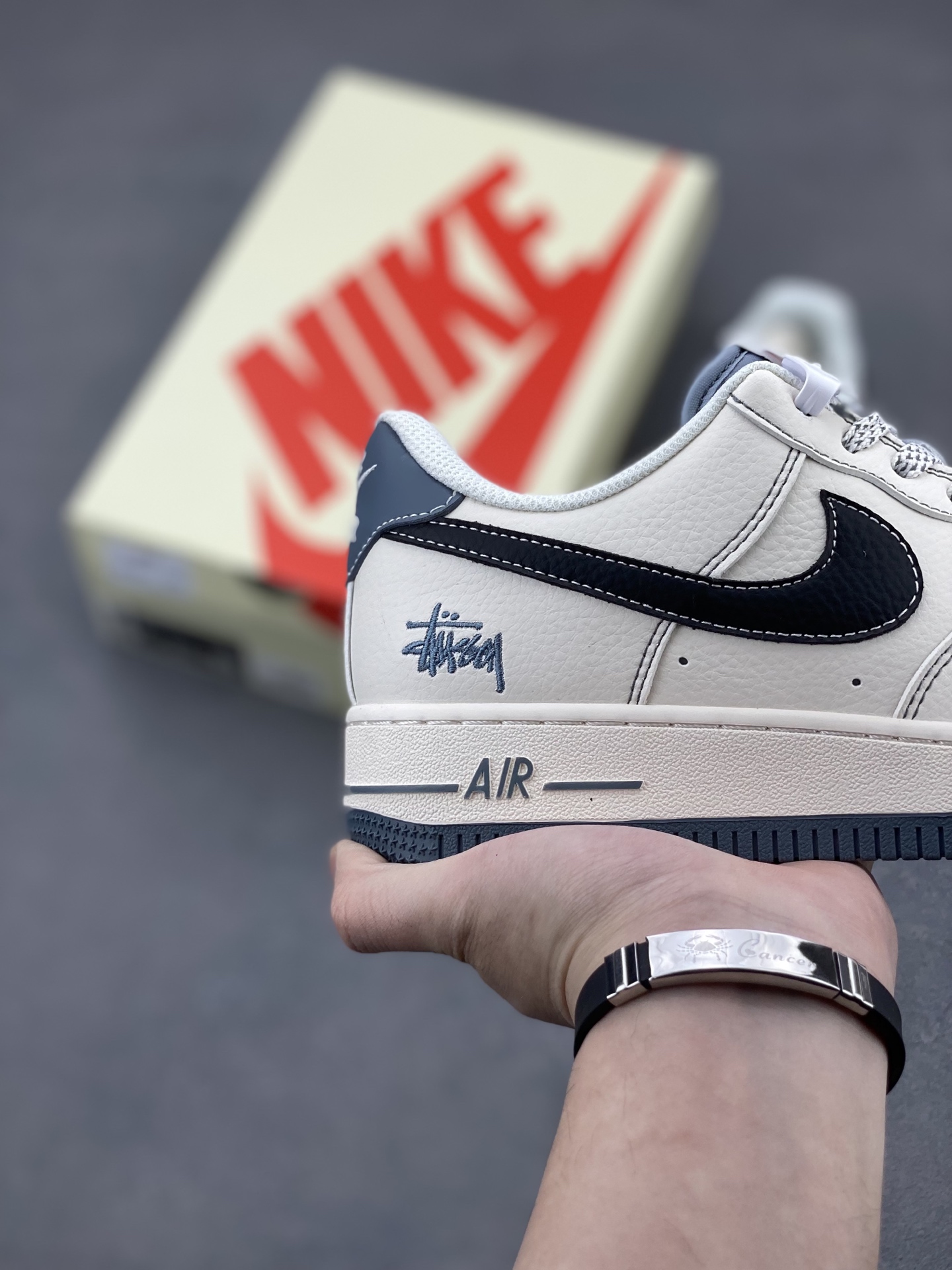 Nike Air Force 1 '07 Low Sneakers - Limited Edition Design & Supreme Comfort 6 i1743180097554 2043 0 4
