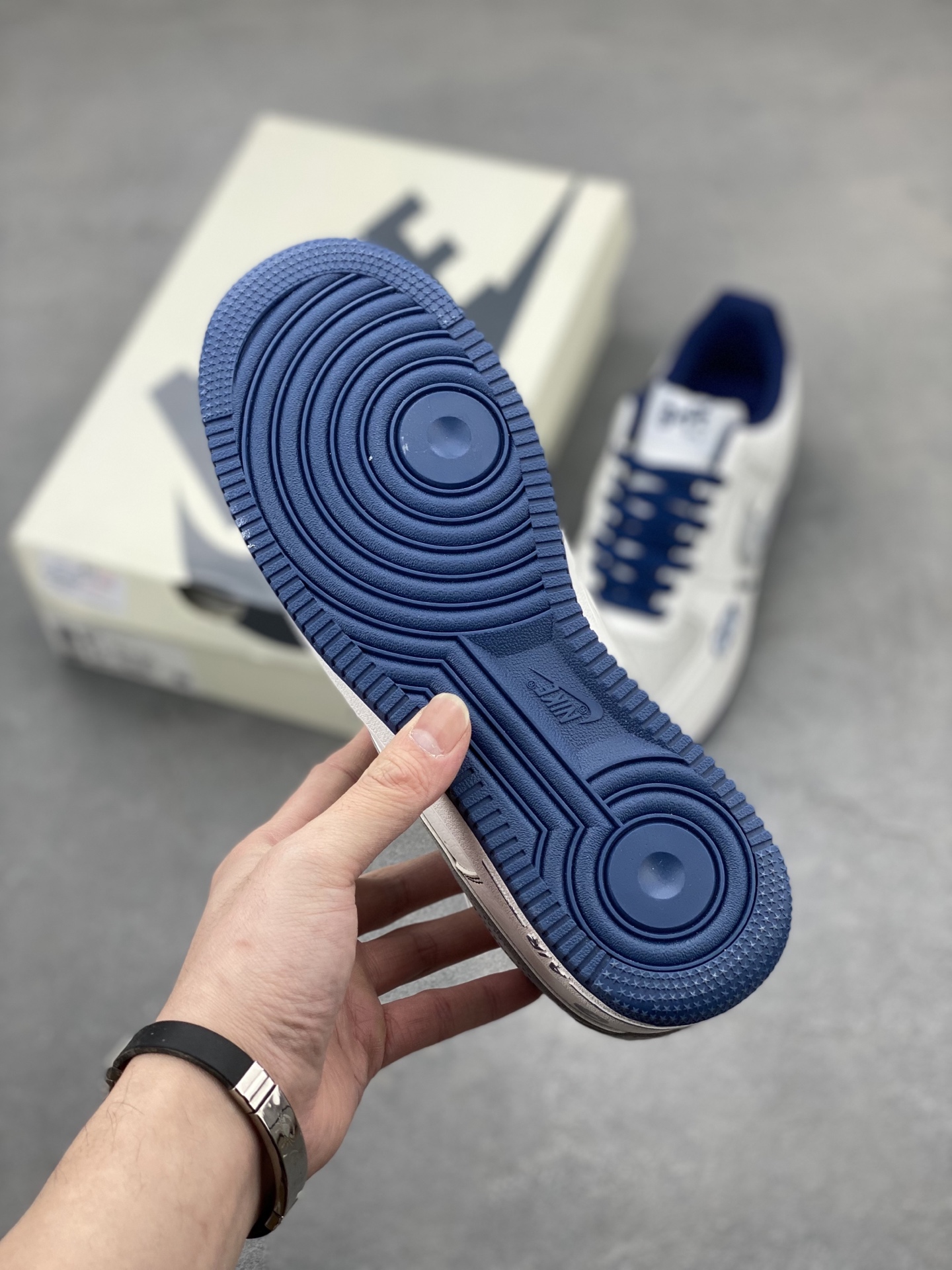 Nike Air Force 1 '07 Low BAPE Edition - Premium Comfort & Style 7 i1743277950923 2391 0 5