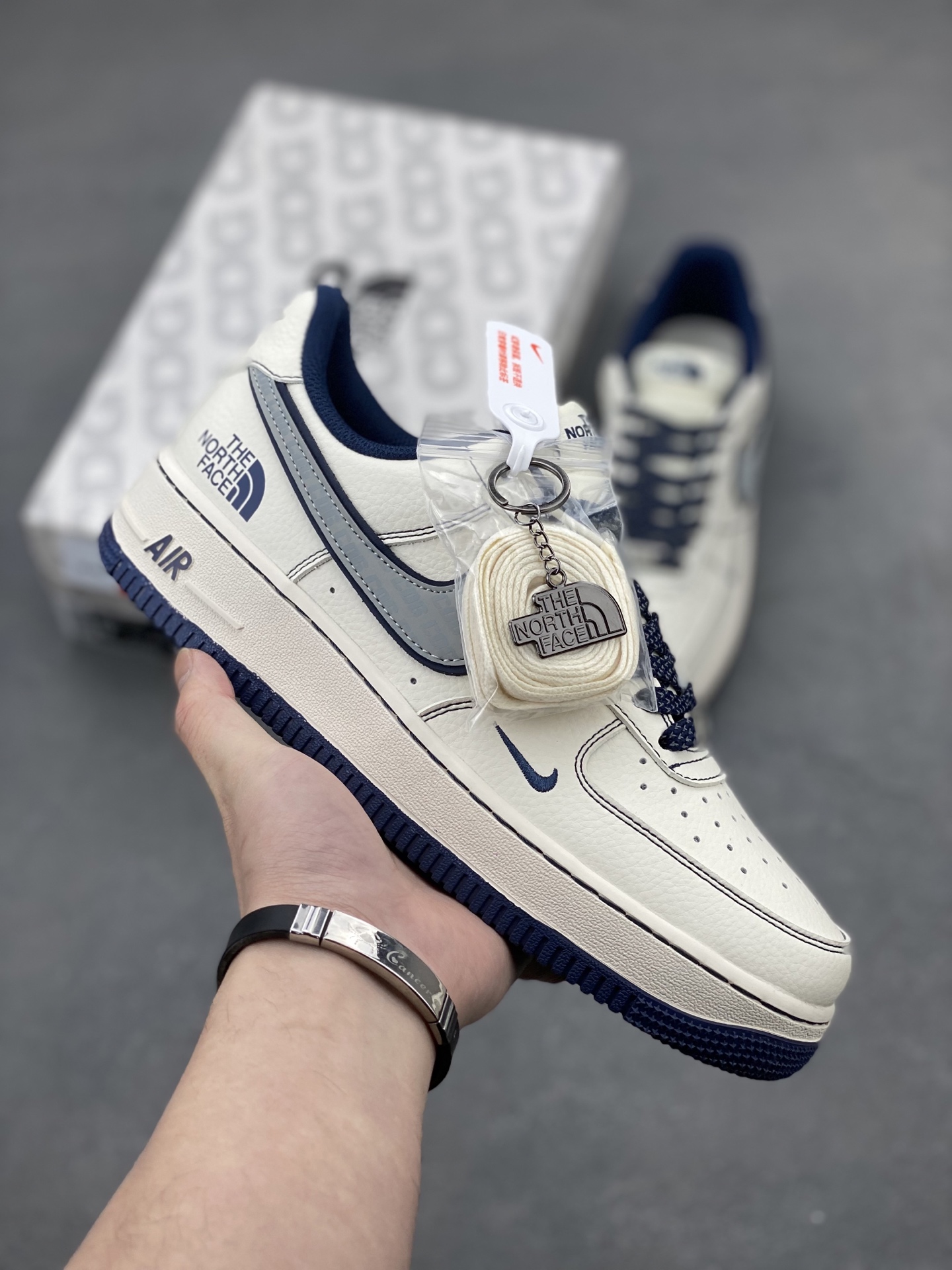 Nike Air Force 1 '07 Low The North Face Edition Sneakers 2 i1743277995832 8060 0 0
