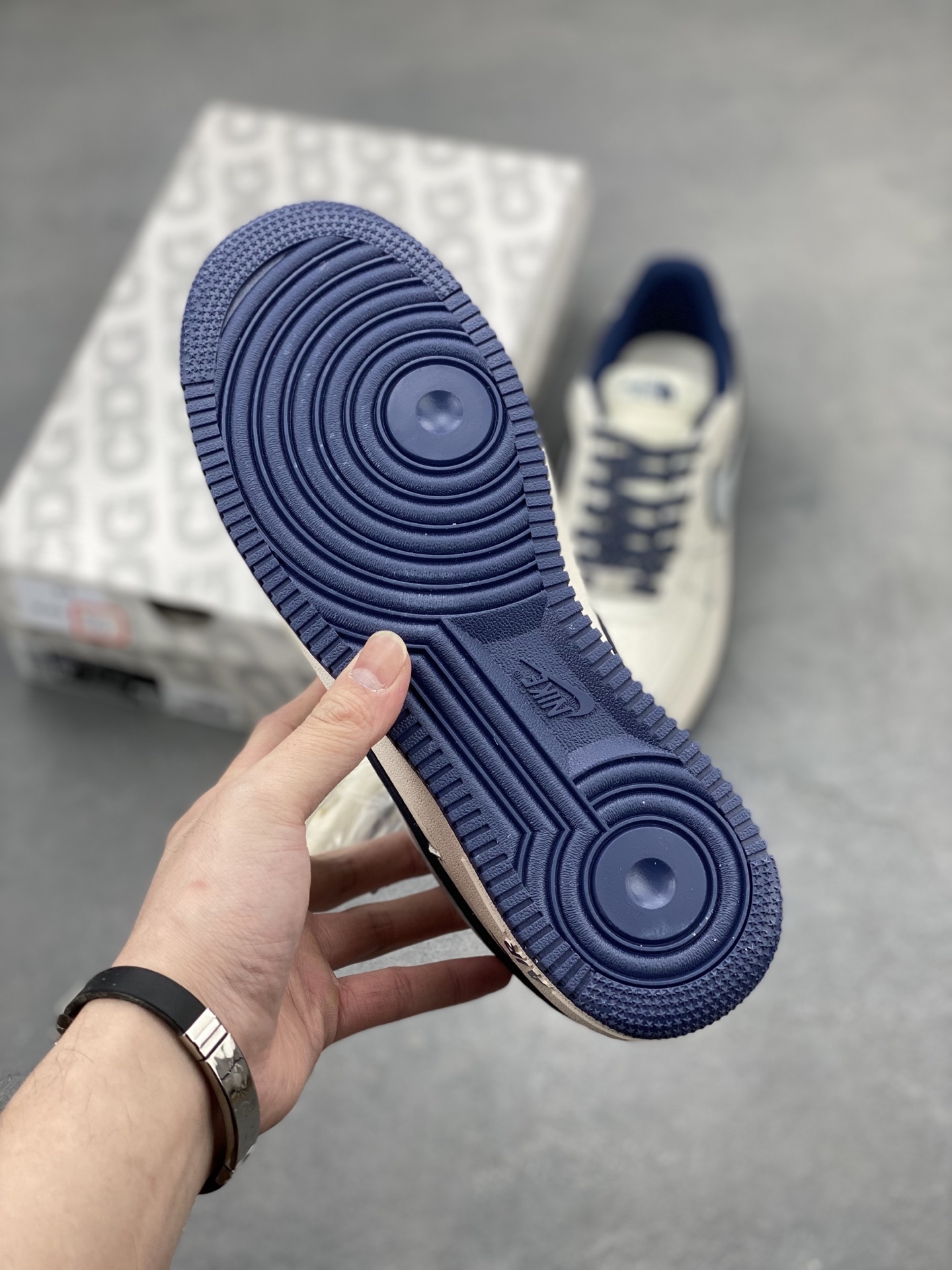 Nike Air Force 1 '07 Low The North Face Edition Sneakers 7 i1743277997118 2820 0 5