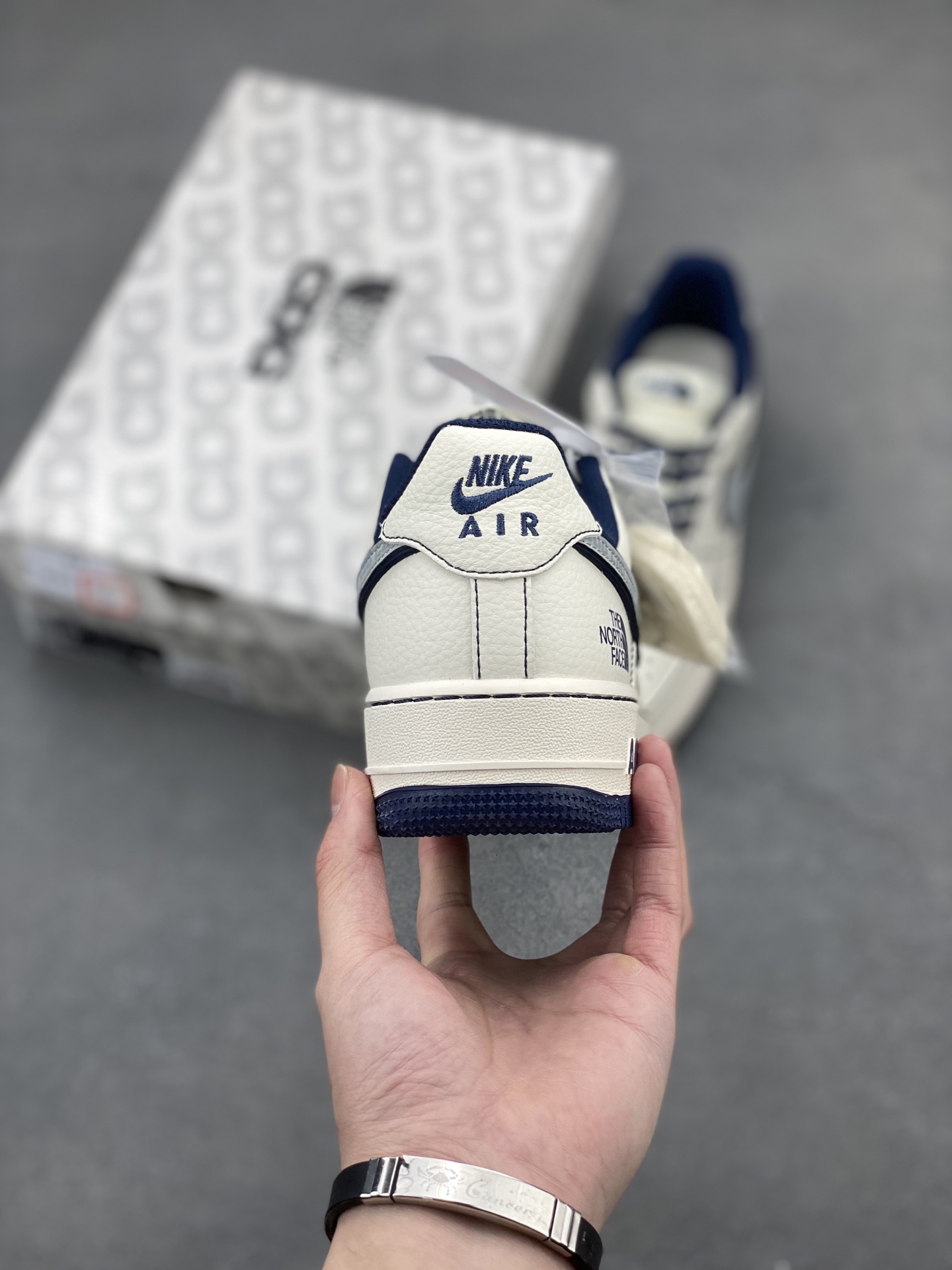 Nike Air Force 1 '07 Low The North Face Edition Sneakers 5 i1743277997650 6478 0 3