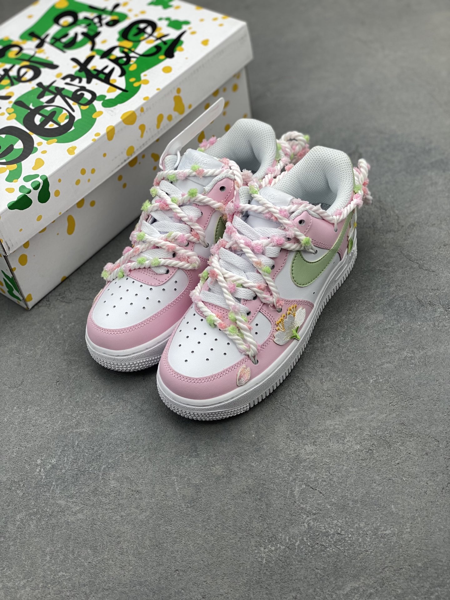 Nike Air Force 1 '07 Low White Pink Green Blossom Women's Sneakers 9 i1743279292010 2032 0 7