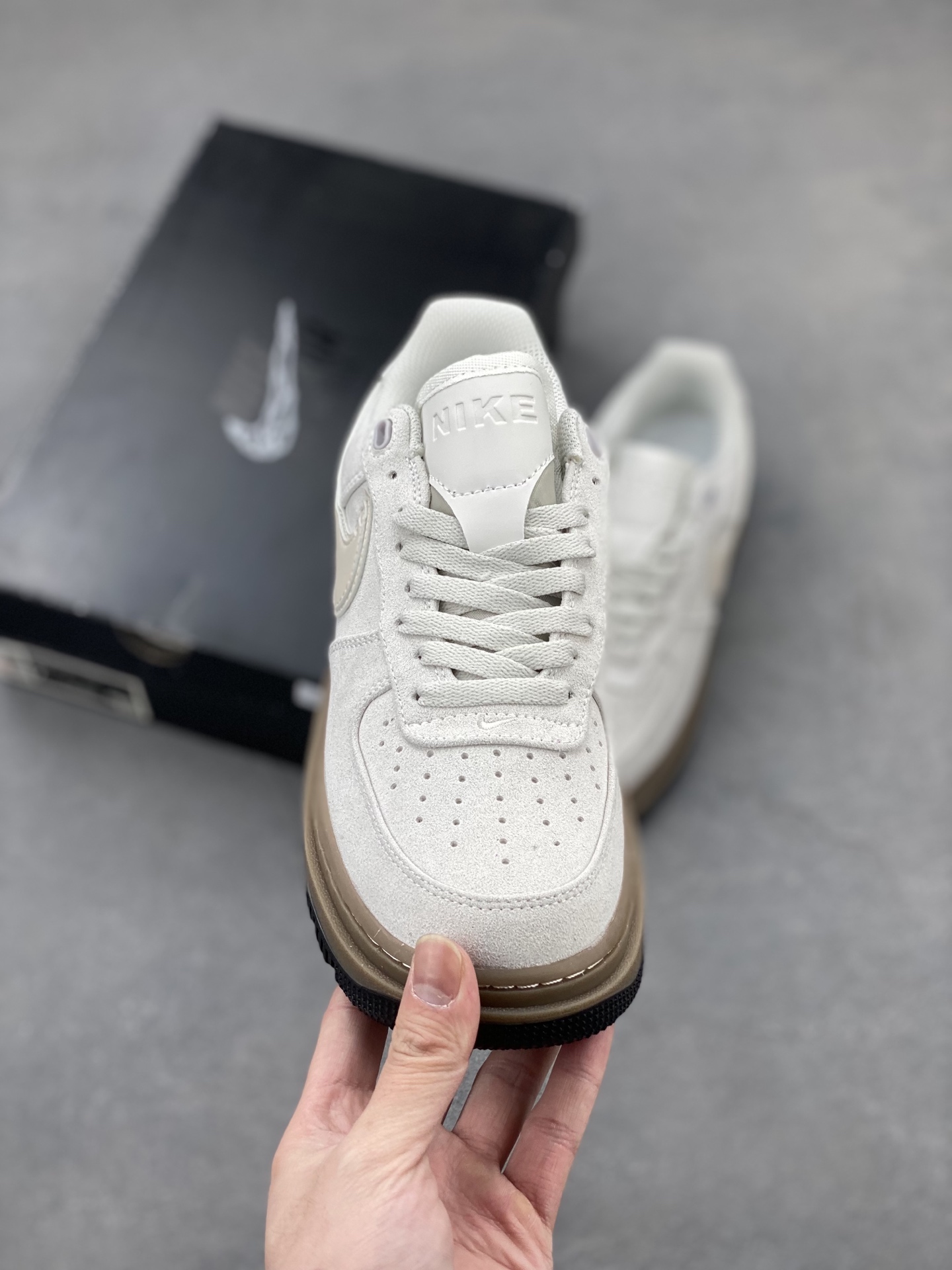 Nike Air Force 1 '07 Low Sneakers - Limited Edition, Premium Craftsmanship 3 i1743279446011 3272 0 1
