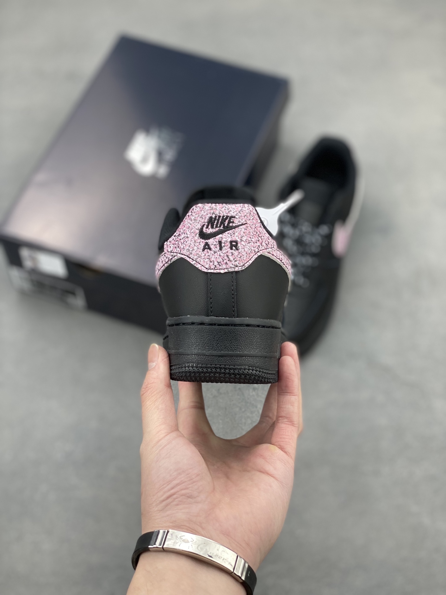 Nike Air Force 1 '07 Low Black/Pink Glitter Limited Edition Sneakers 5 i1743279875135 6777 0 3