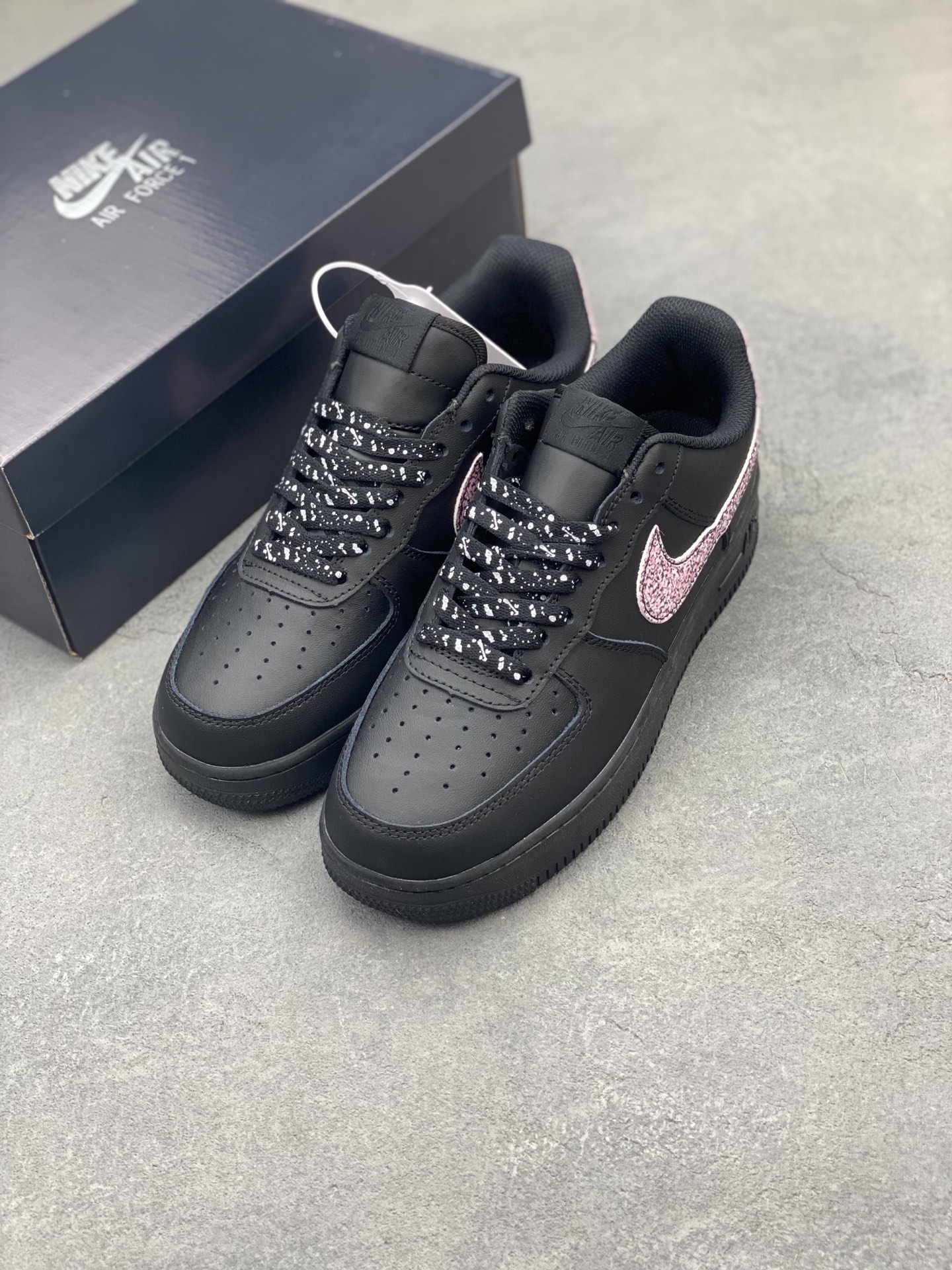 Nike Air Force 1 '07 Low Black/Pink Glitter Limited Edition Sneakers 9 i1743279878531 945 0 7