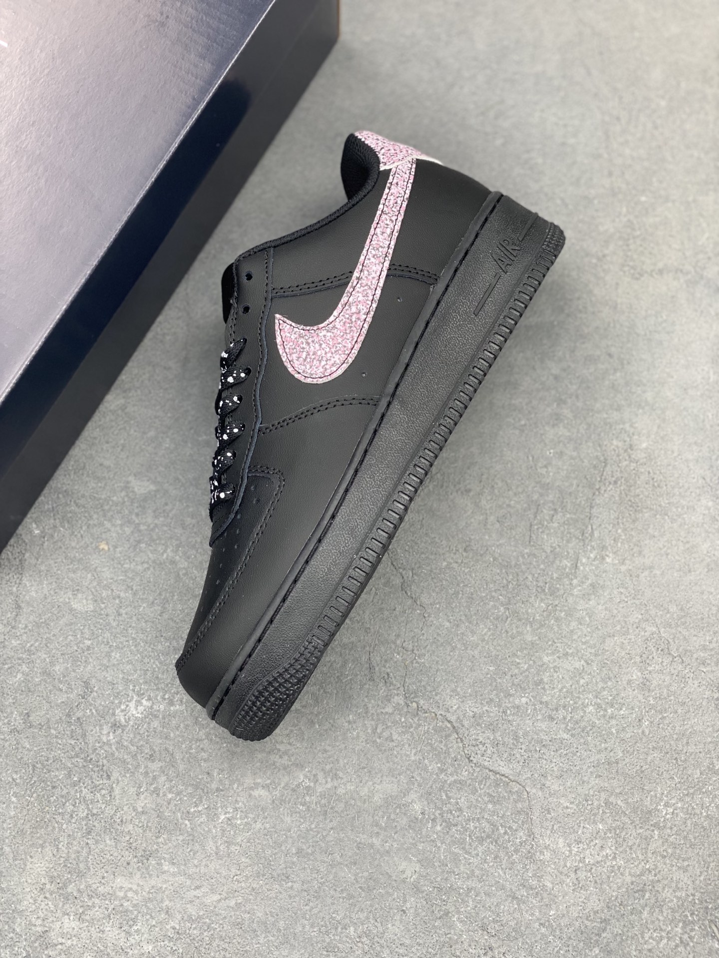 Nike Air Force 1 '07 Low Black/Pink Glitter Limited Edition Sneakers 8 i1743279879002 2286 0 6