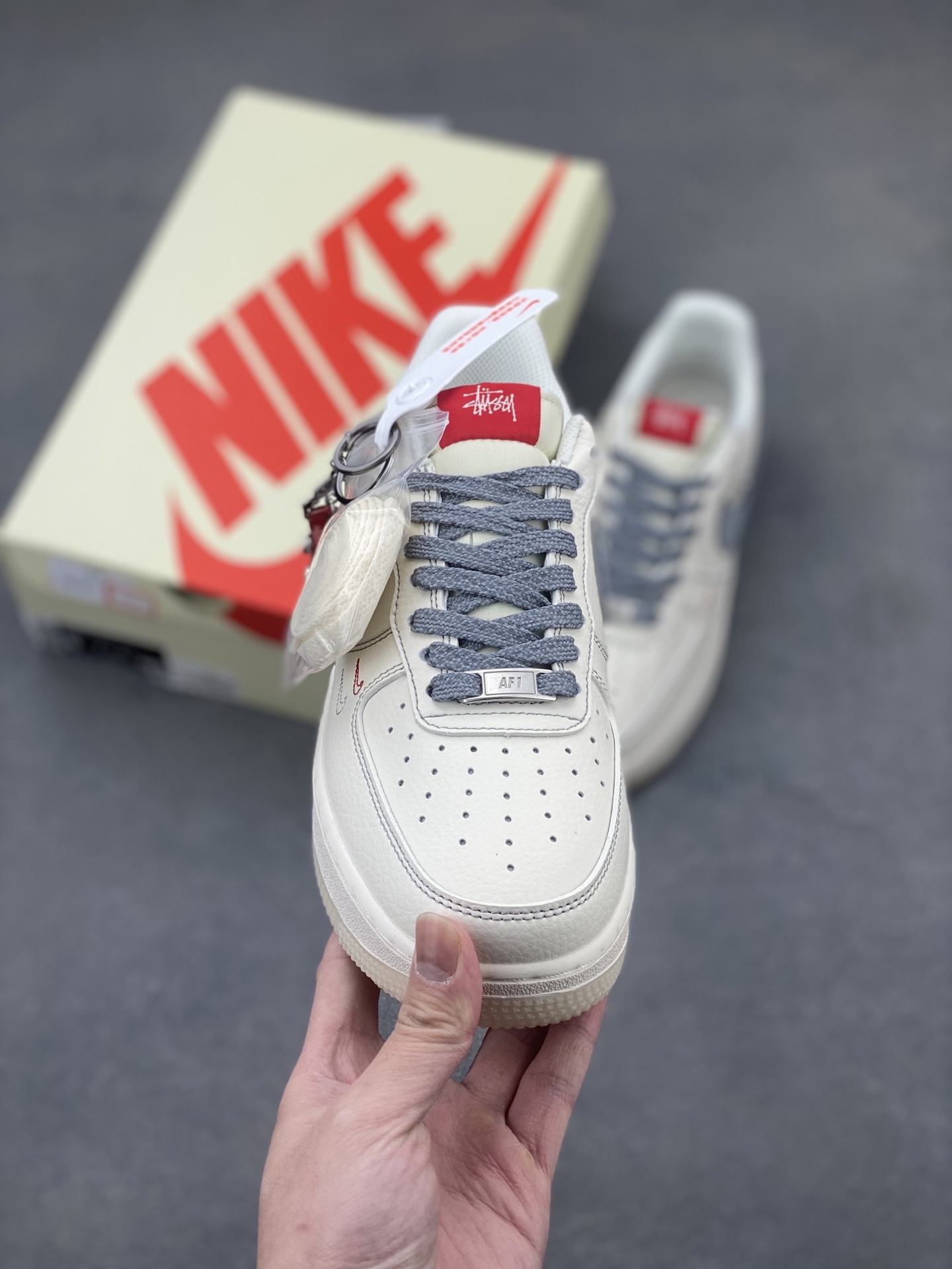 Nike Air Force 1 '07 Low White/Grey Sneakers Limited Edition 3 i1743350740104 815 0 1
