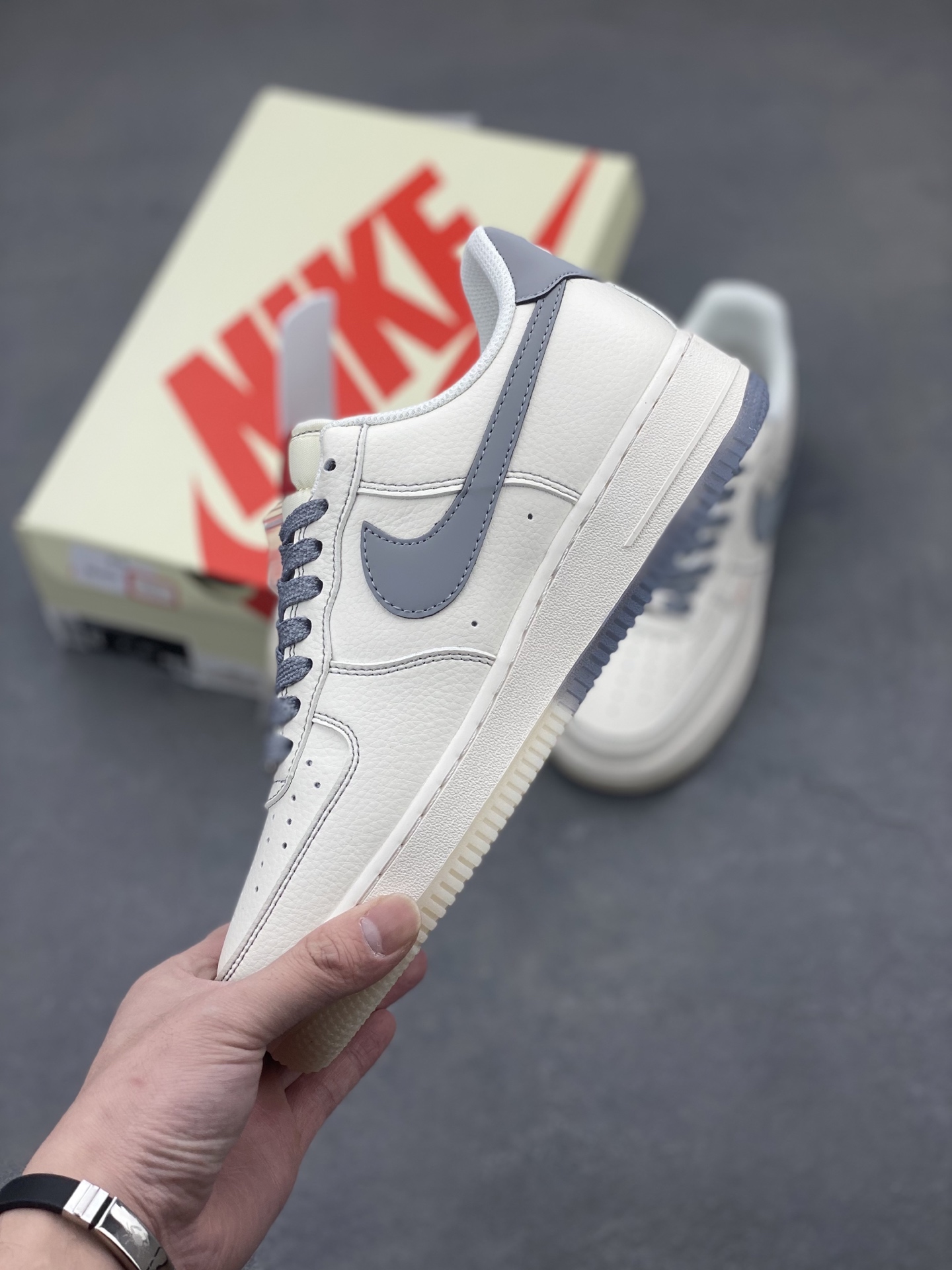 Nike Air Force 1 '07 Low White/Grey Sneakers Limited Edition 4 i1743350740685 4847 0 2