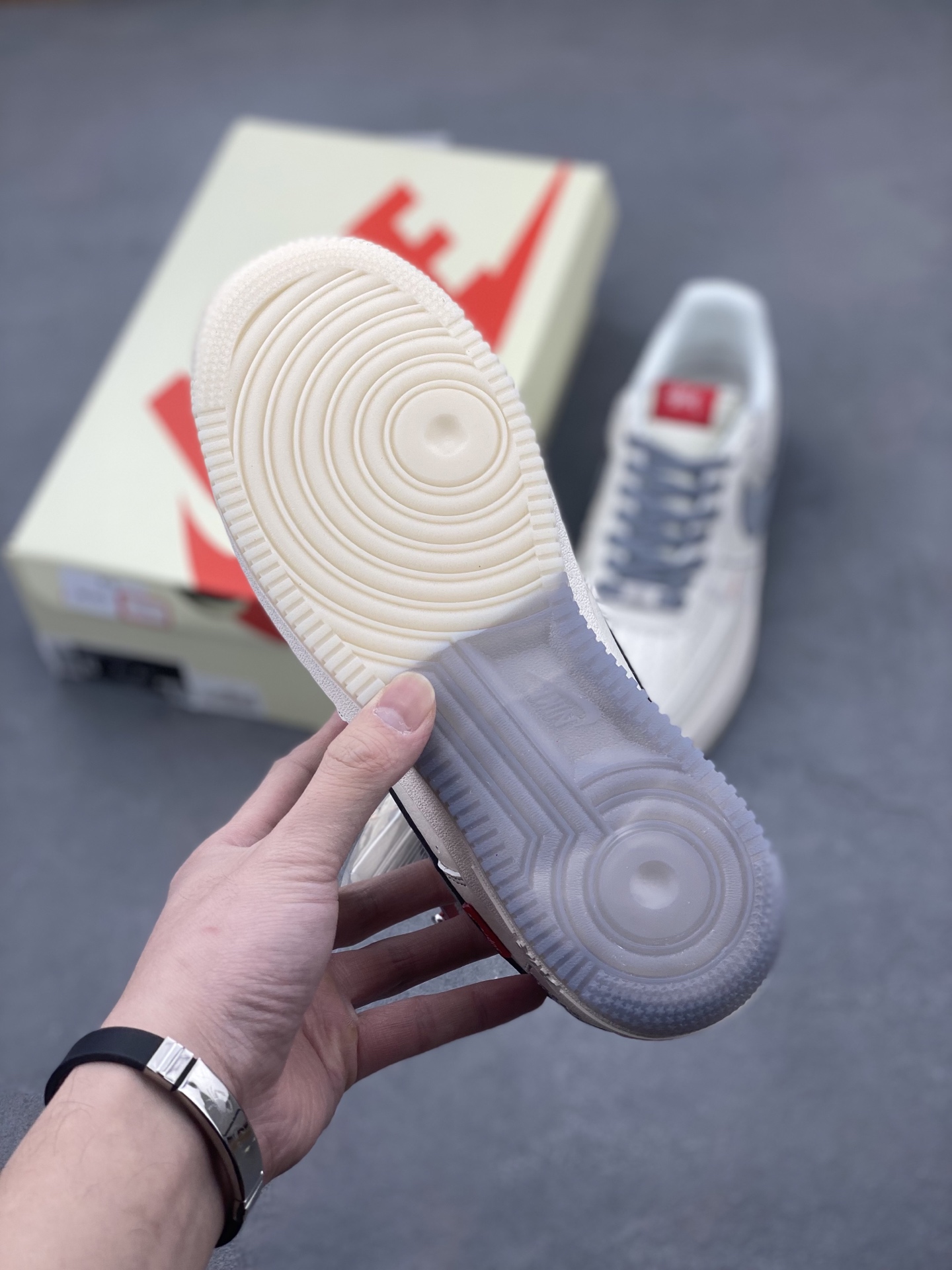Nike Air Force 1 '07 Low White/Grey Sneakers Limited Edition 7 i1743350748153 1123 0 5