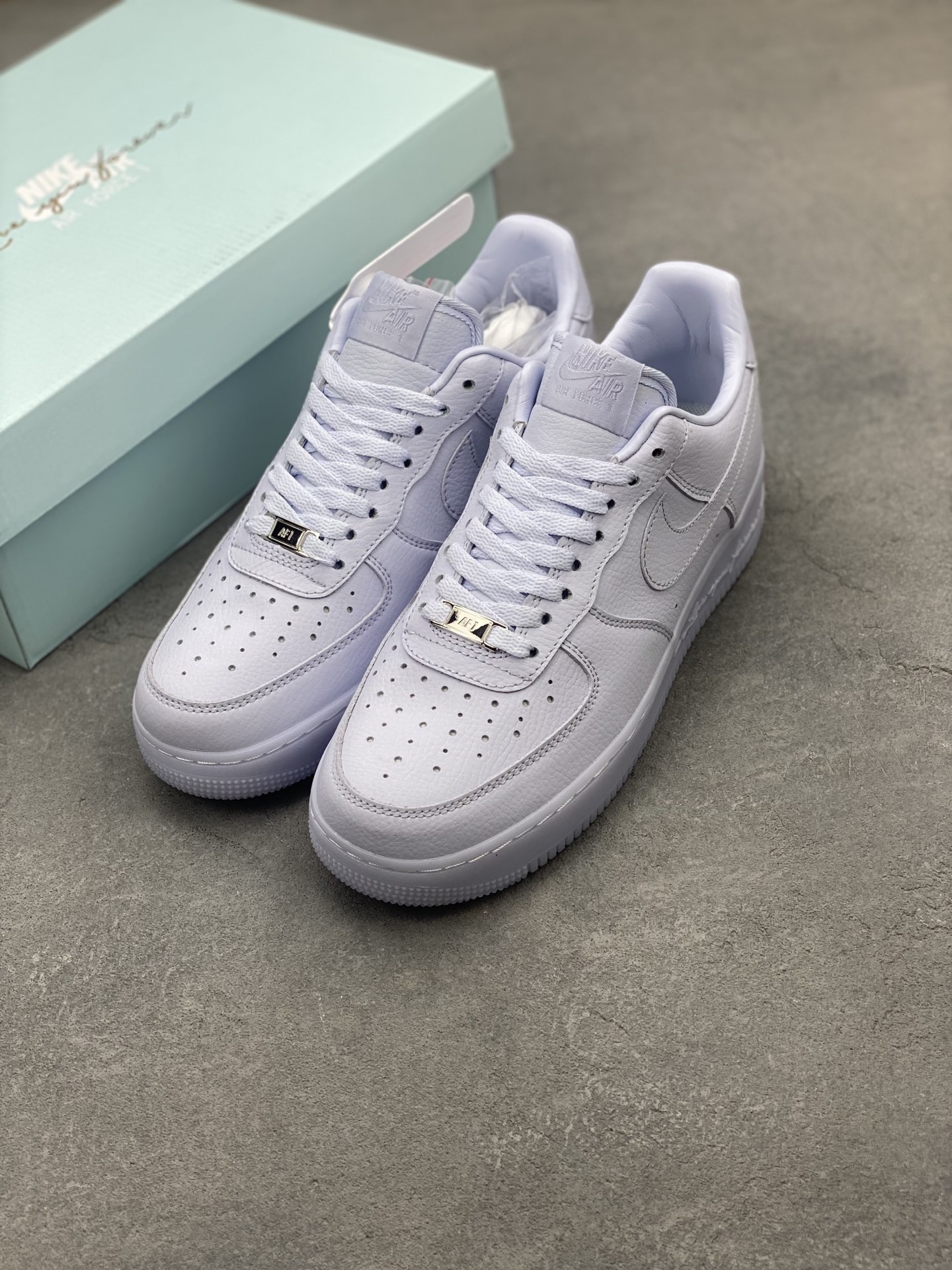 Nike Air Force 1 '07 Low Light Purple Casual Sneakers CZ8065-500 9 i1743350915811 6065 0 7