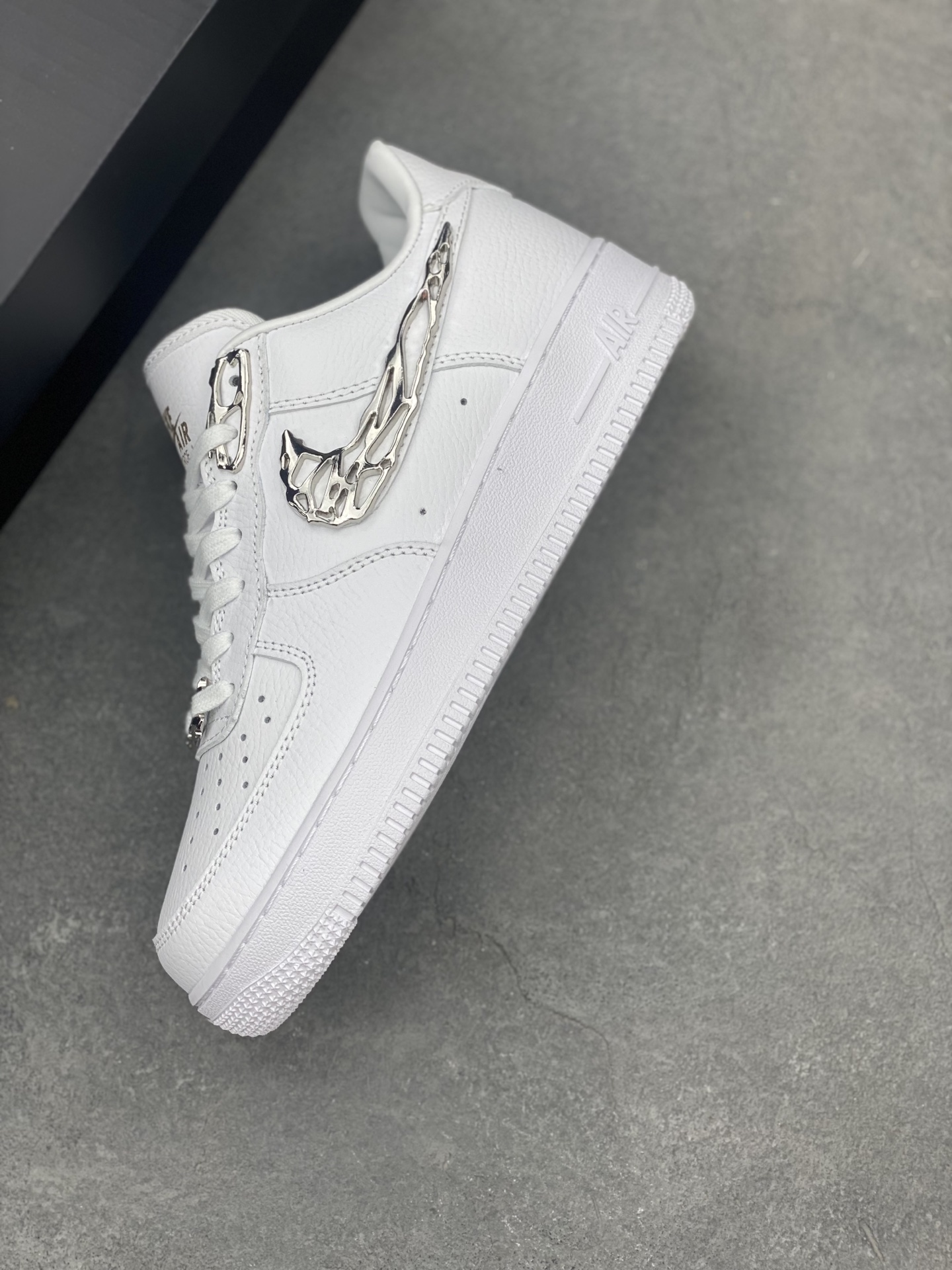 Nike Air Force 1 '07 Low Liquid Metal White Shoes Lifetime Warranty 8 i1743350979022 2692 0 6