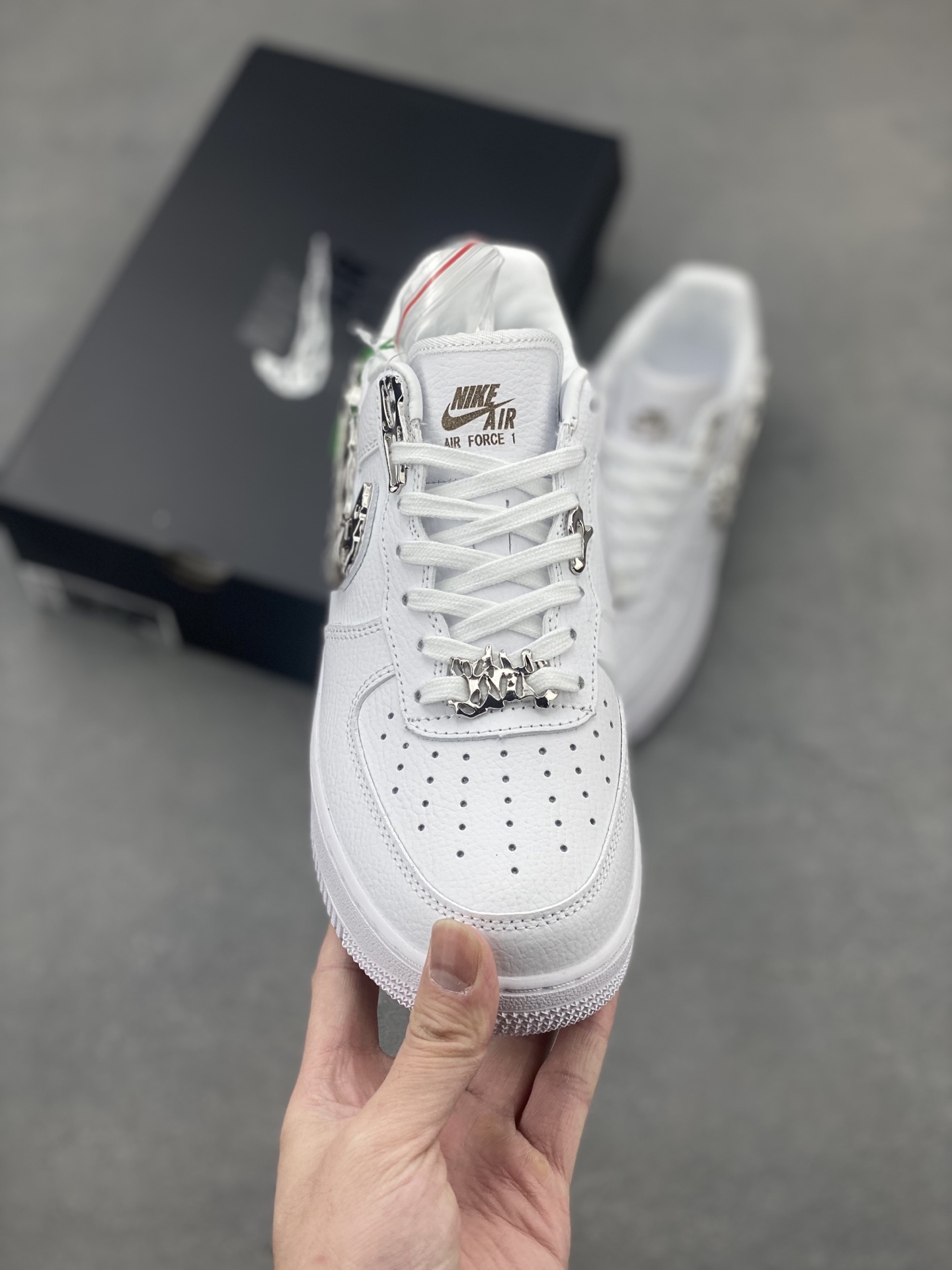Nike Air Force 1 '07 Low Liquid Metal White Shoes Lifetime Warranty 3 i1743350992495 66 0 1