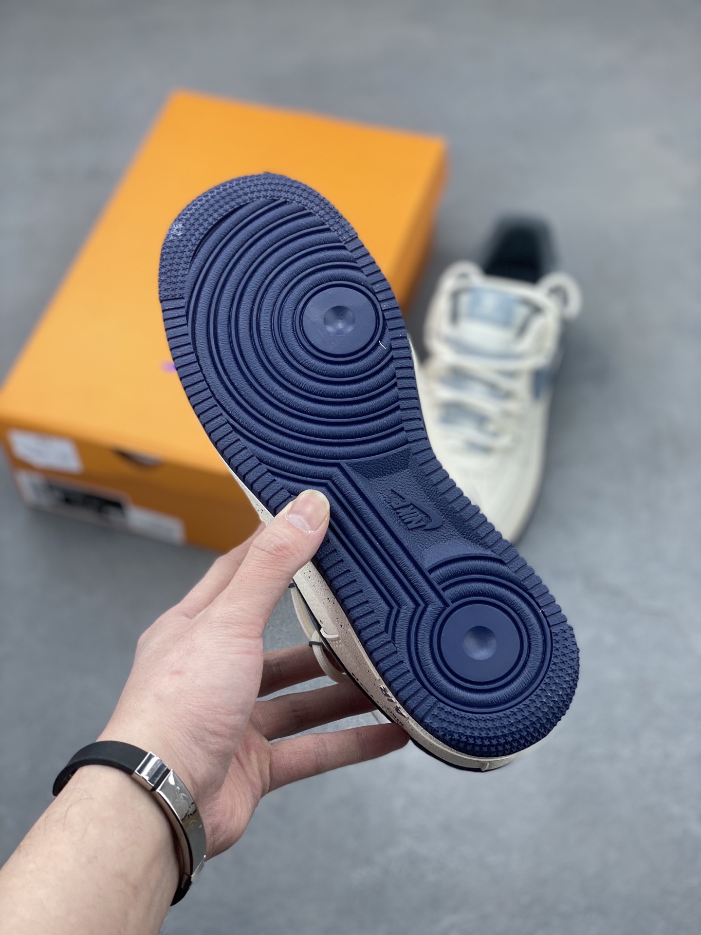 Nike Air Force 1 '07 Low Louis Vuitton Custom Sneakers - Limited Edition 7 i1743538612658 7509 0 5