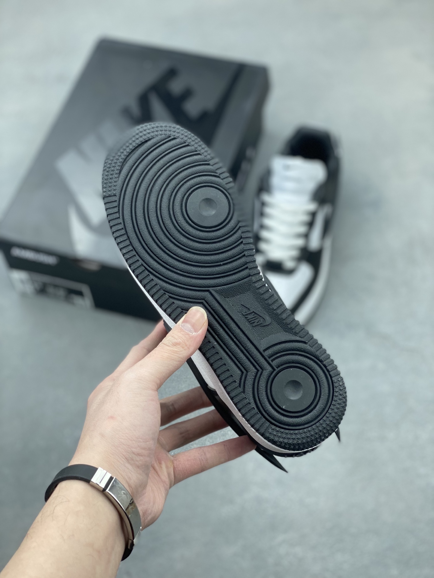 Nike x Ambush Air Force 1 Low Black and White Leather Sneakers DV3464-003 7 i1743539537060 7696 0 5