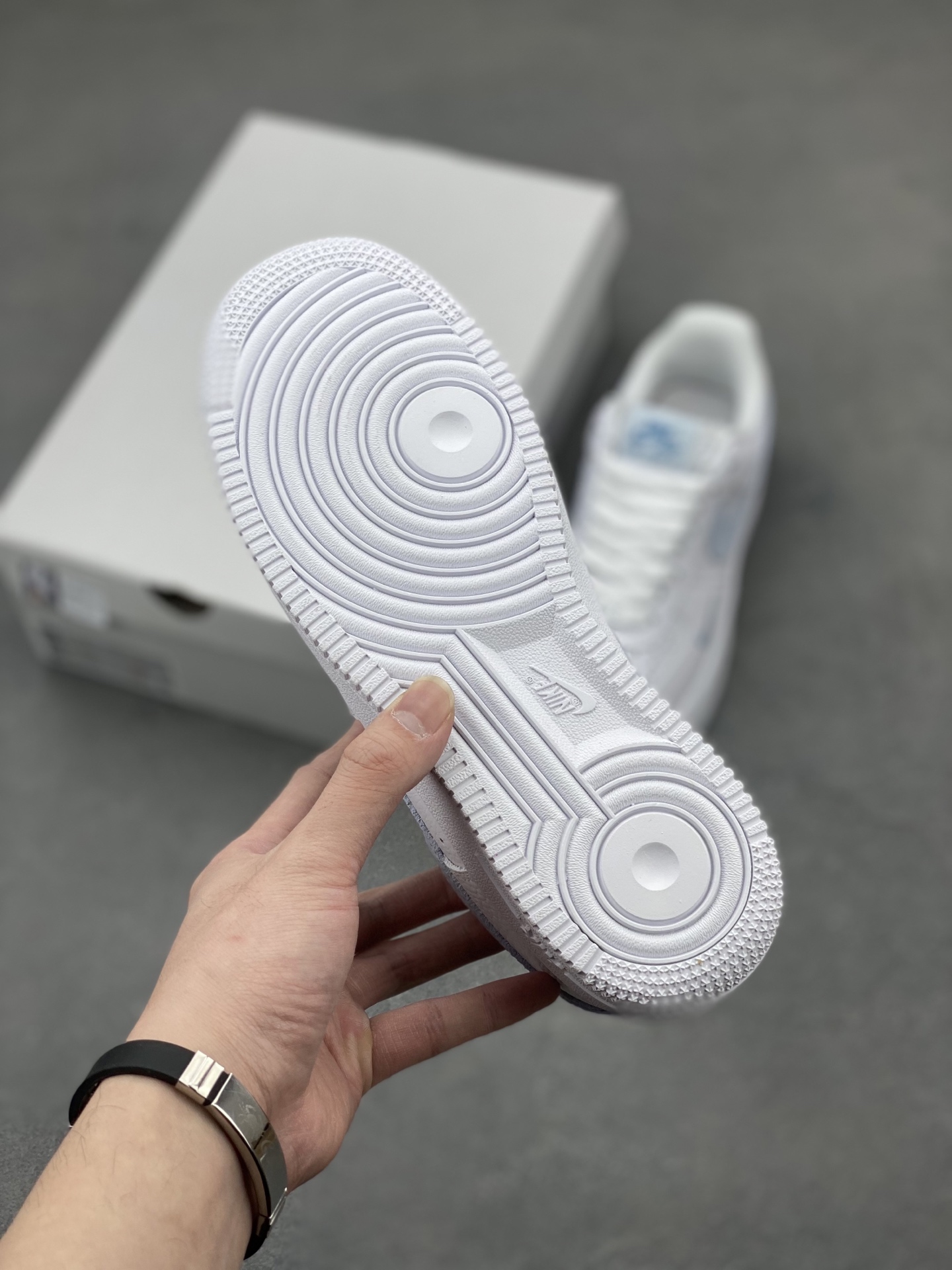 Nike Air Force 1 Low White/Aluminum Casual Sneakers HV2511-100 7 i1743961569553 6952 0 5