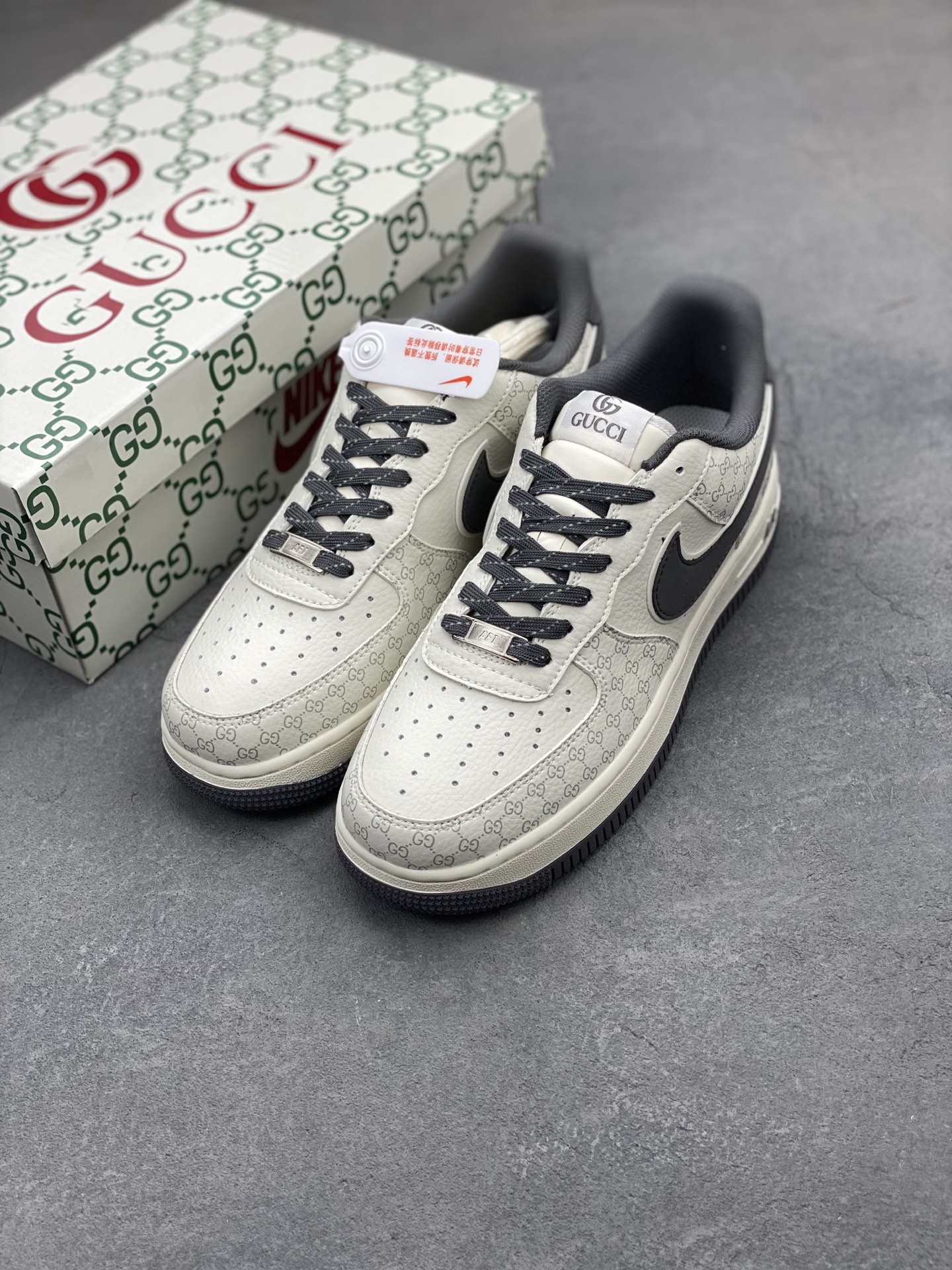 Nike Air Force 1 '07 Low Sneakers with Gucci Design - Limited Edition 9 i1744228704115 2494 0 7