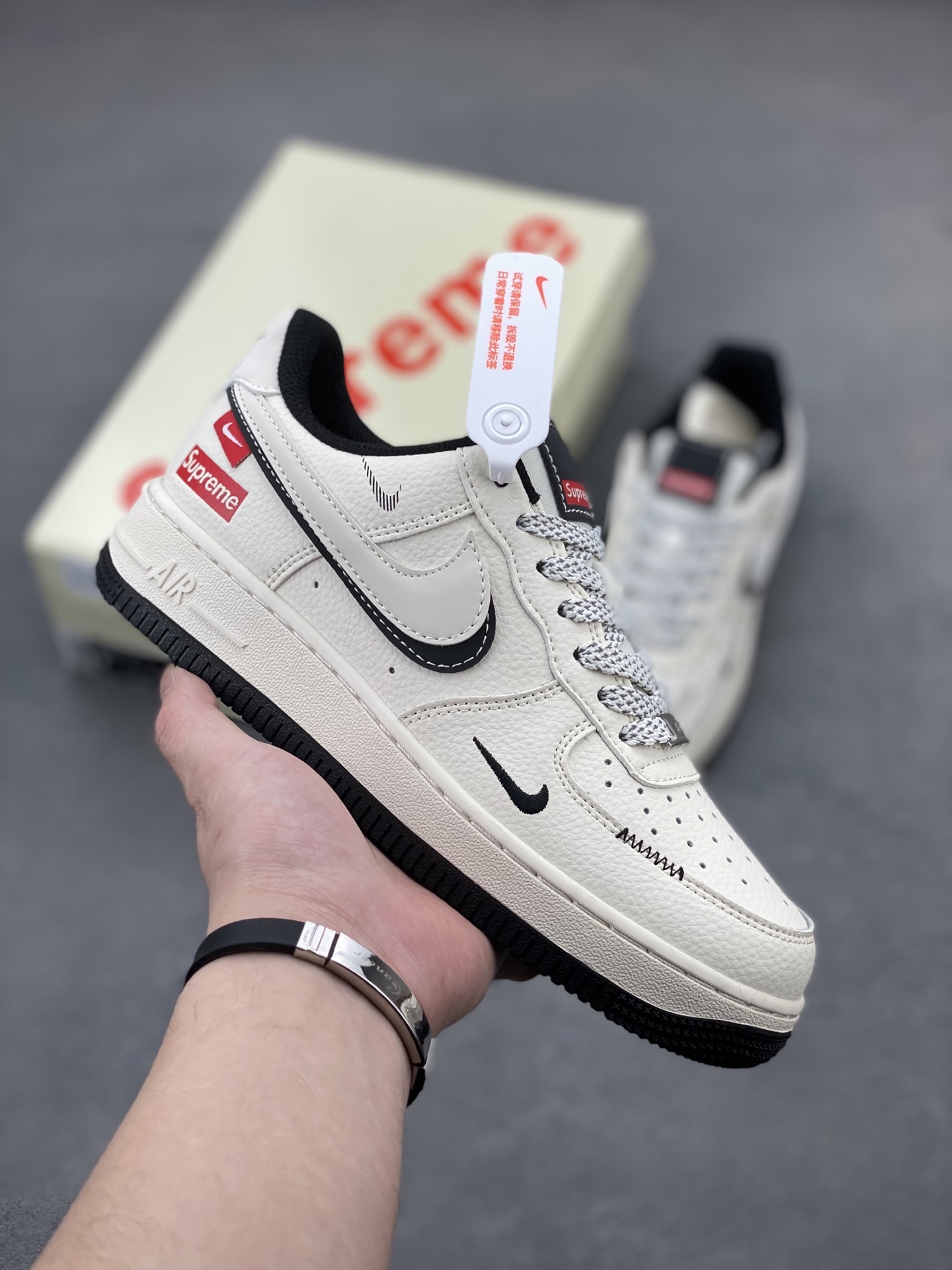 Nike Air Force 1 '07 Low Supreme: Limited Edition Cream Sneakers 2 i1744228786079 9381 0 0