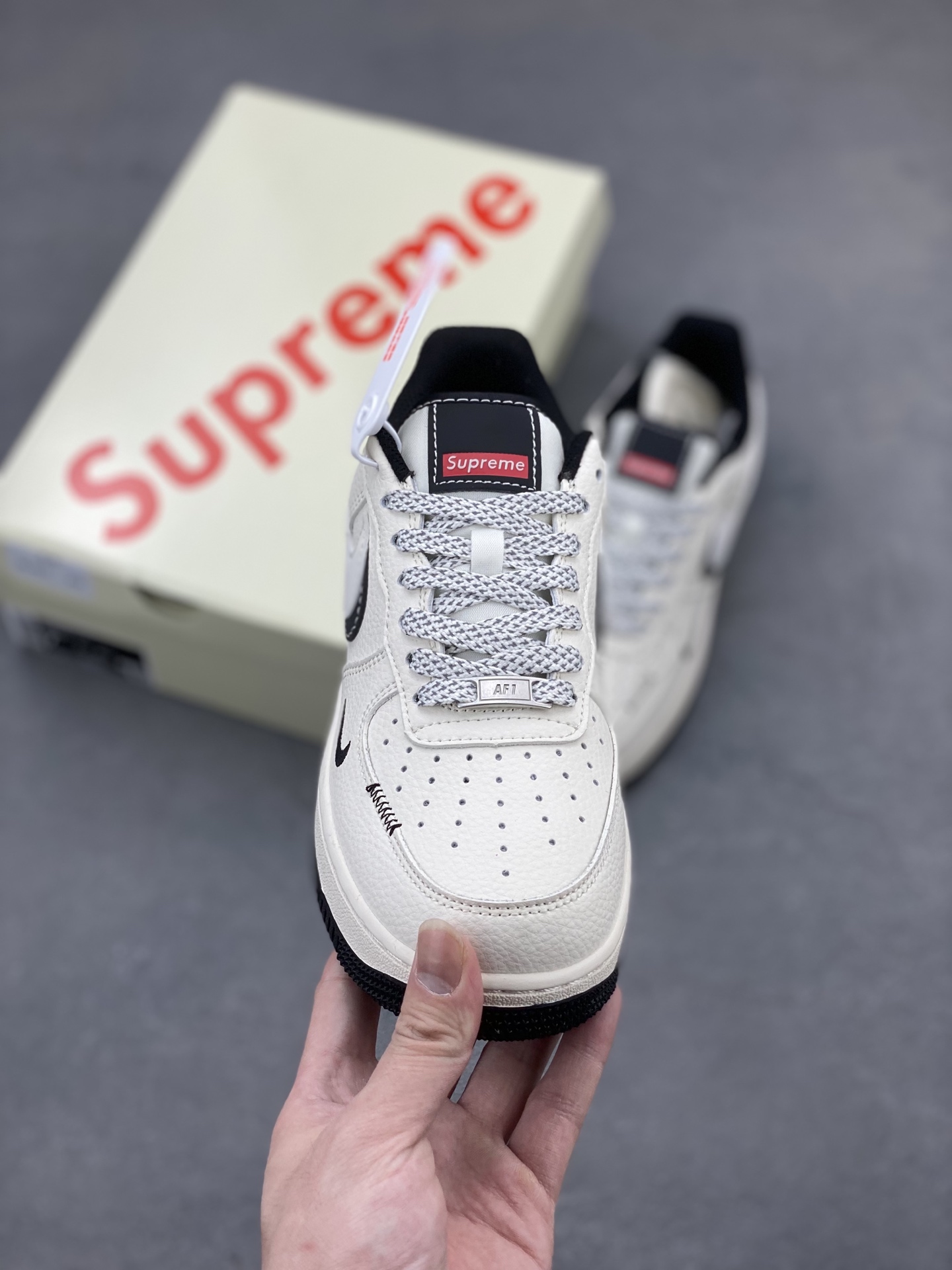 Nike Air Force 1 '07 Low Supreme: Limited Edition Cream Sneakers 3 i1744228788186 1455 0 1