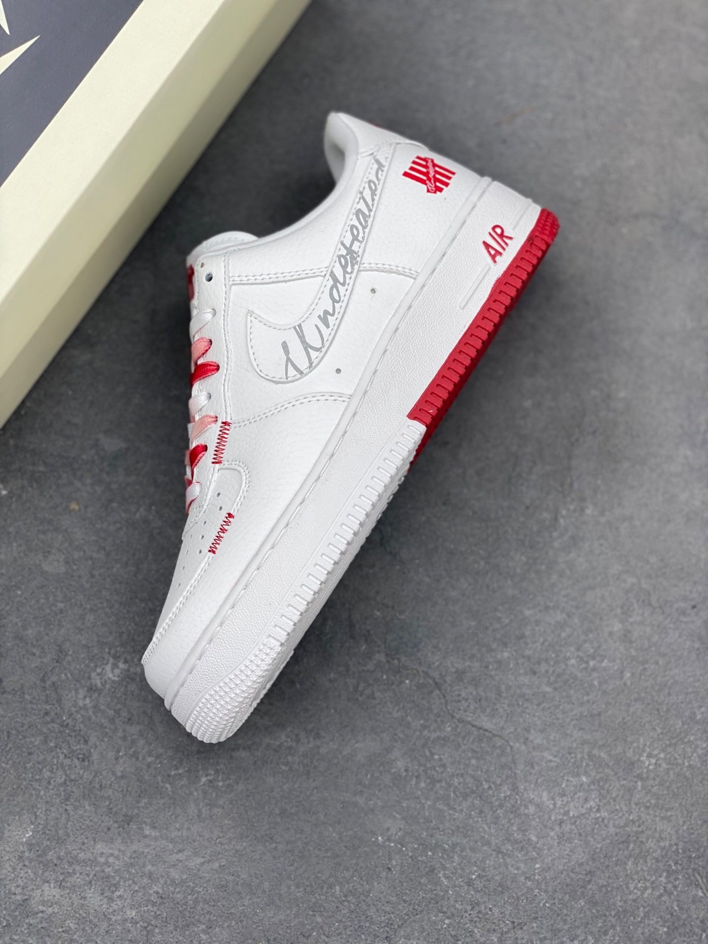 Nike Air Force 1 '07 Low White/Red Limited Edition Sneakers 8 i1744315227391 1590