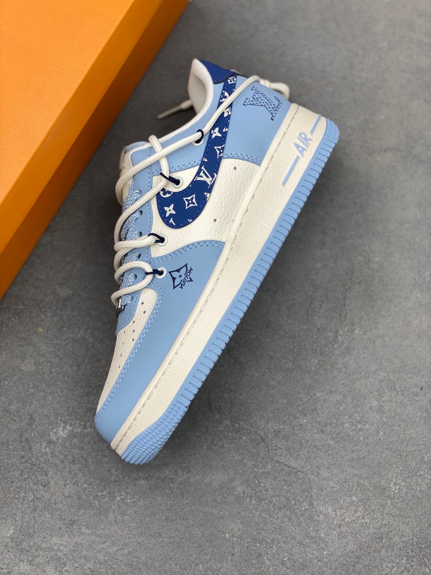 Nike Air Force 1 '07 Low Sneakers - Limited Edition - Size 36-45 8 i1744315267321 3327