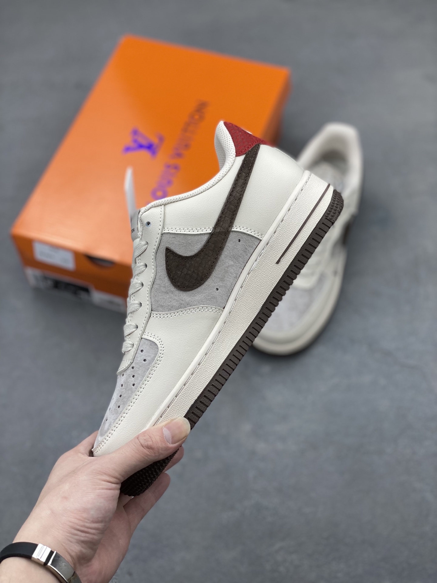 Nike Air Force 1 Low Louis Vuitton Custom Sneakers Limited Edition 4 i1744315323881 6545 0 2