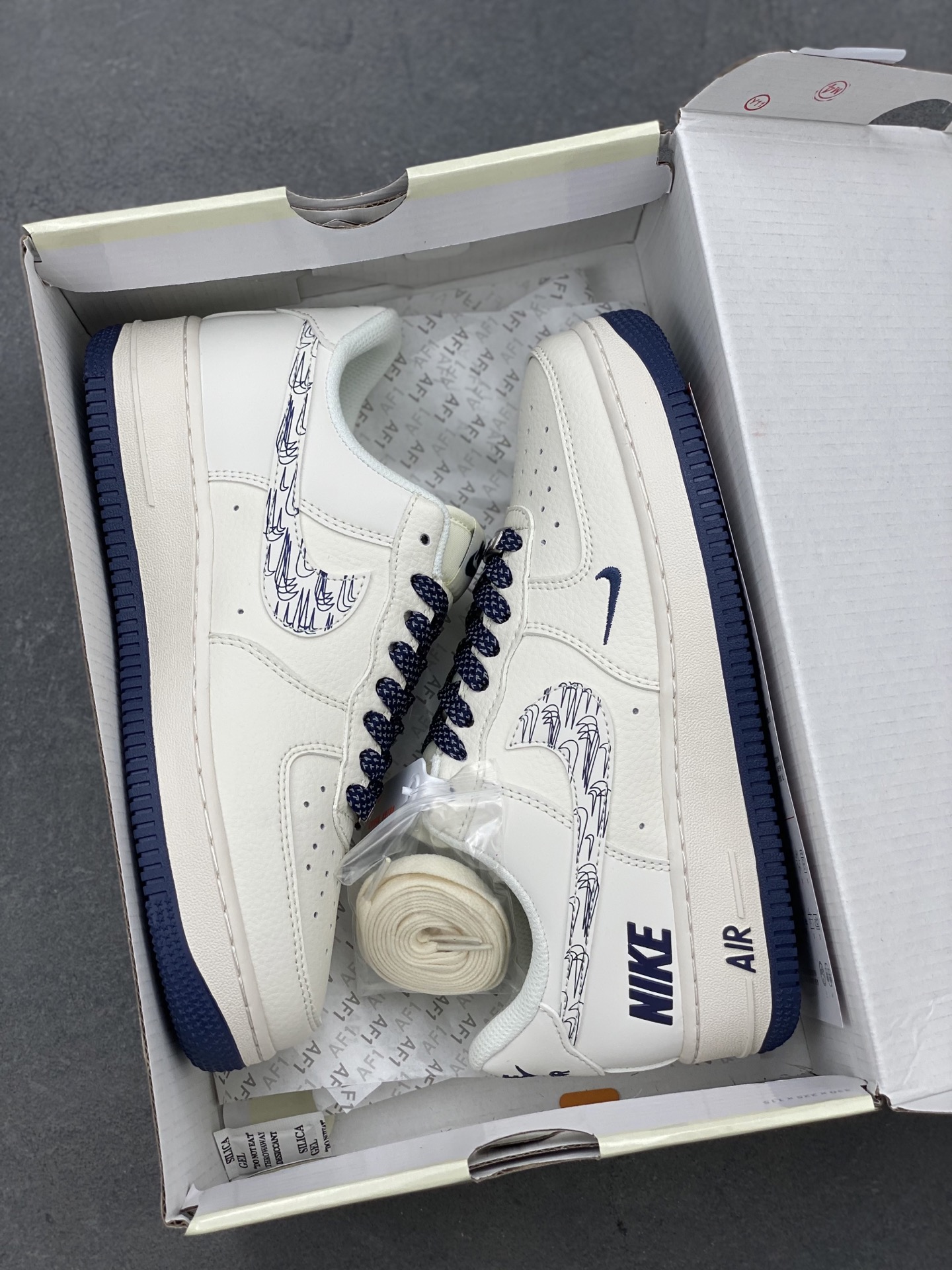 Nike Air Force 1 '07 Low White/Navy Casual Sneakers HH7518-047 10 i1744315399199 8214 0 8