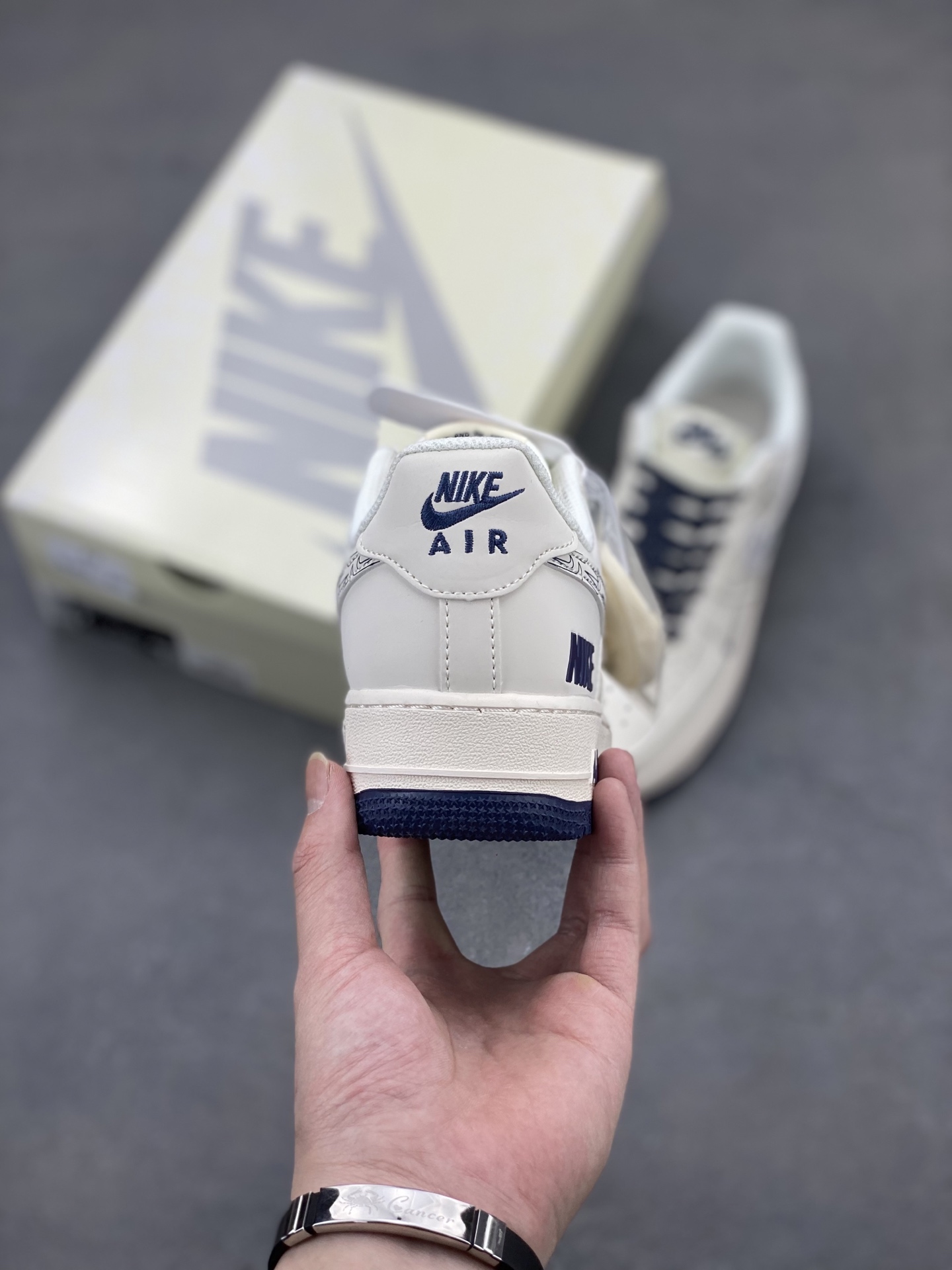 Nike Air Force 1 '07 Low White/Navy Casual Sneakers HH7518-047 5 i1744315399390 1473 0 3