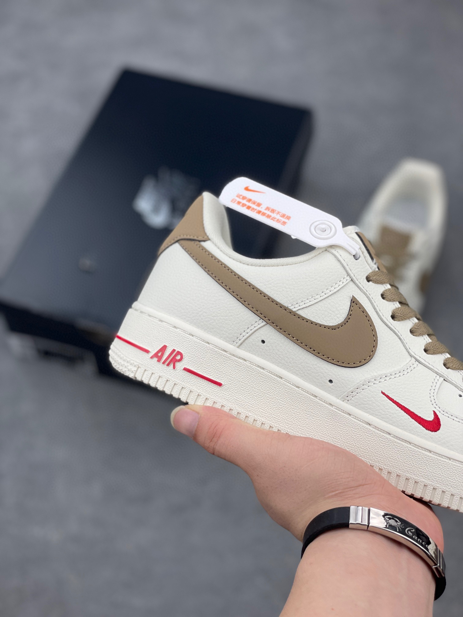 Nike Air Force 1 Low White/Khaki Casual Sneakers - Timeless Style 6 i1744316500538 9792 0 4