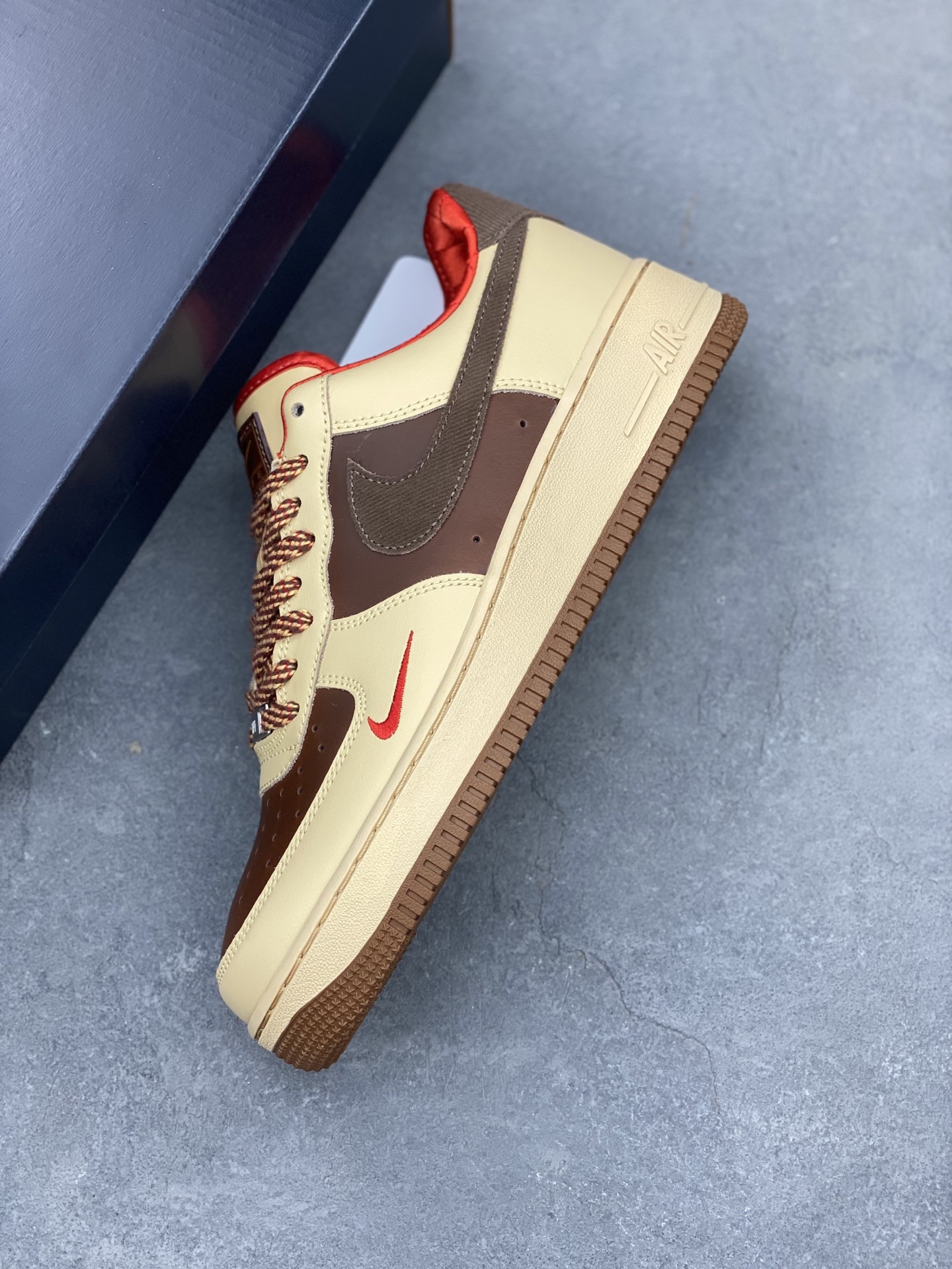 Nike Air Force 1 '07 Low-Top Sneakers - Versatile Style & Comfort 8 i1744399298336 1881 0 6