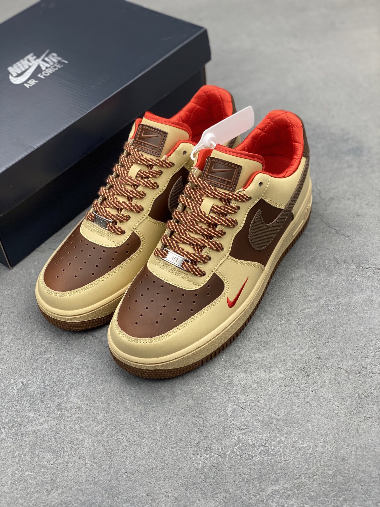 Nike Air Force 1 '07 Low-Top Sneakers - Versatile Style & Comfort 9 i1744399301261 9784 0 7