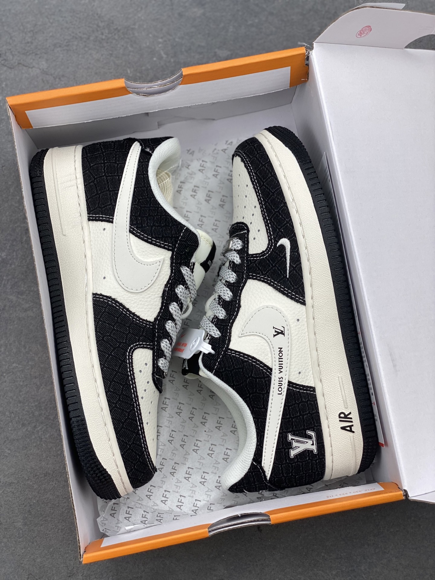 Nike Air Force 1 '07 Low Louis Vuitton Collab Black Denim Sneakers 10 i1744399363097 5608 0 8