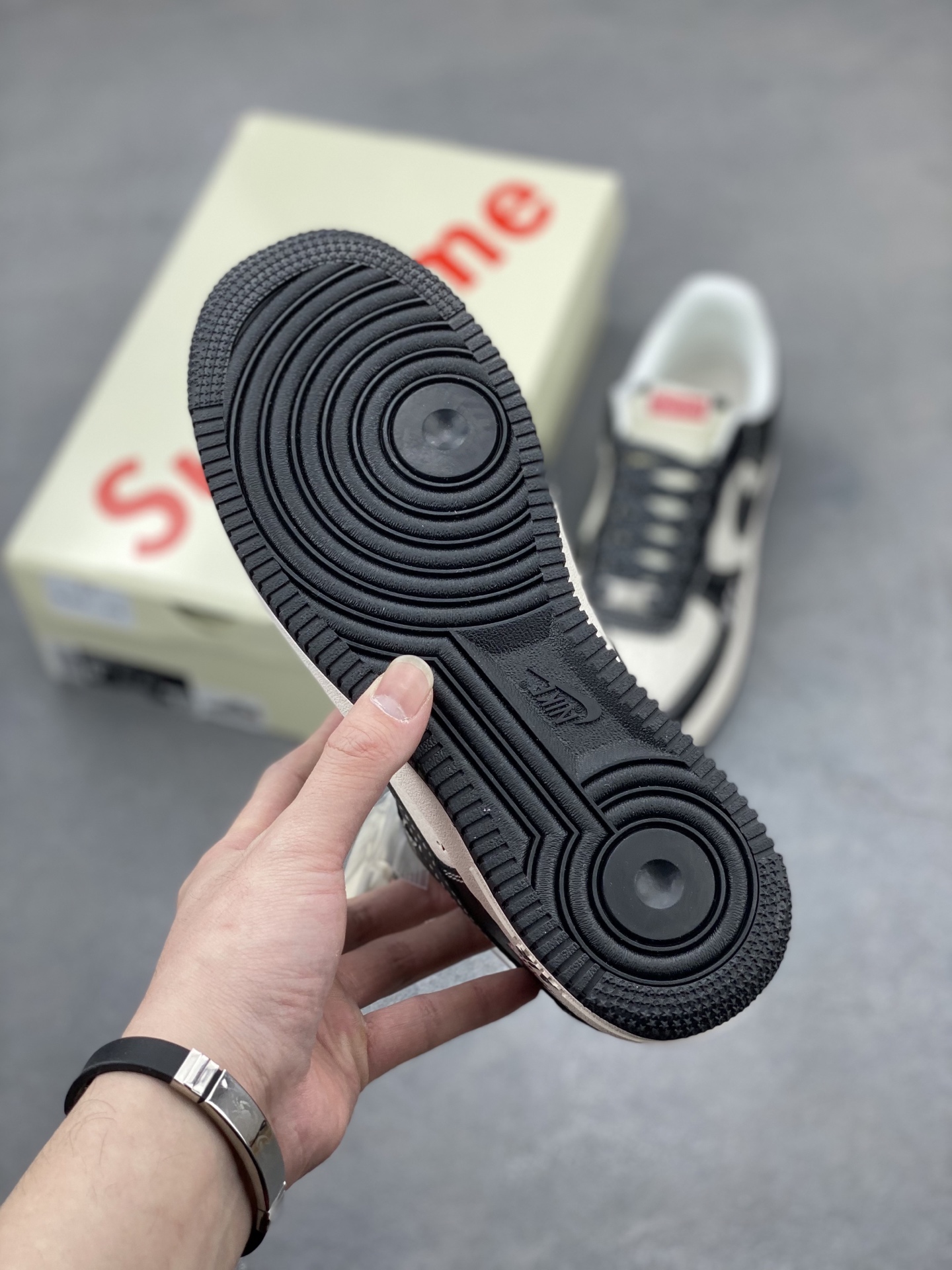 Nike Air Force 1 '07 Low Sneakers - Limited Edition, Company Grade 7 i1744490137961 459 0 5