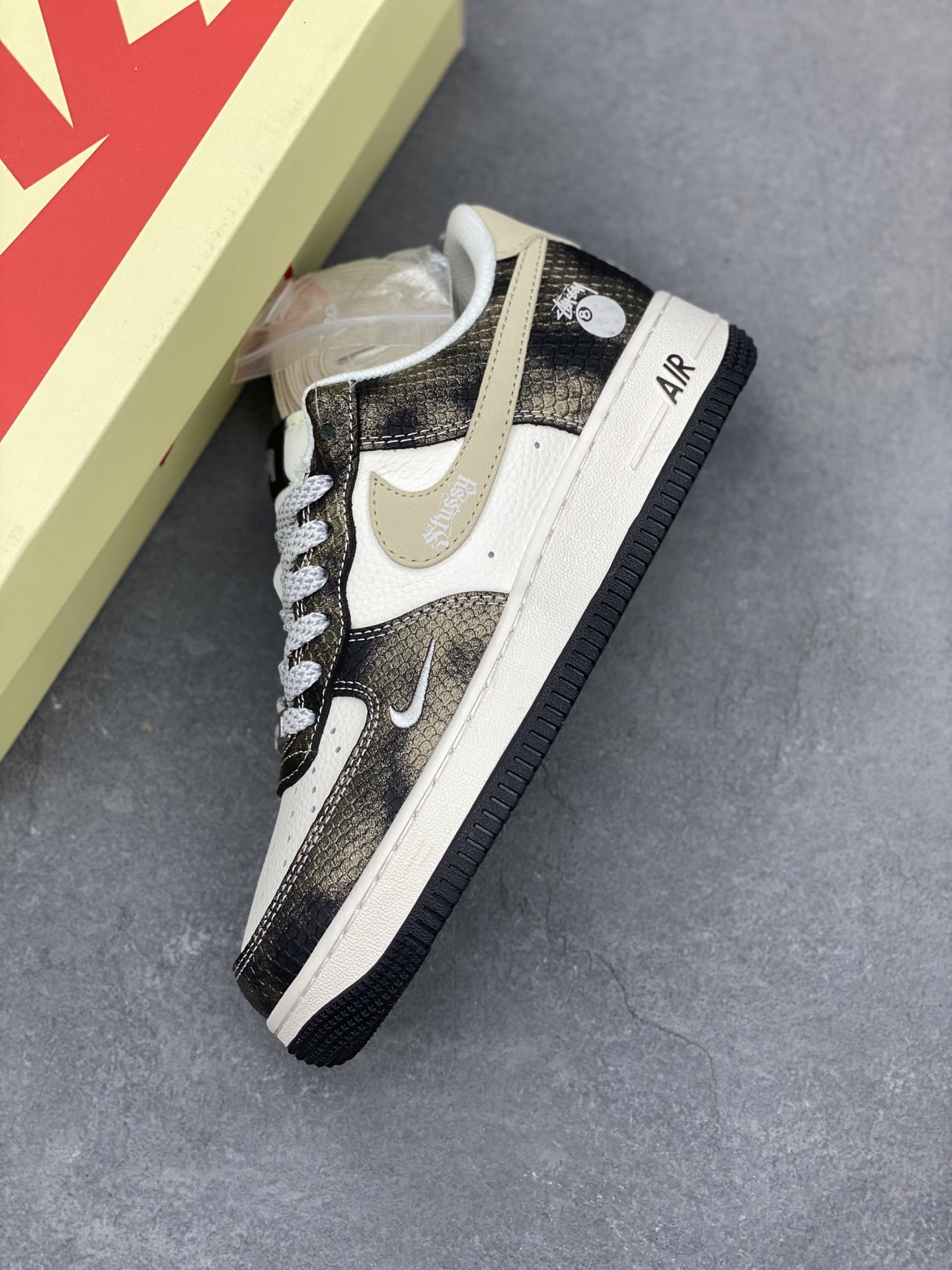 Nike Air Force 1 '07 Low Stussy Fossil Stone Sneakers XS1958-556 8 i1744490308235 2321 0 6