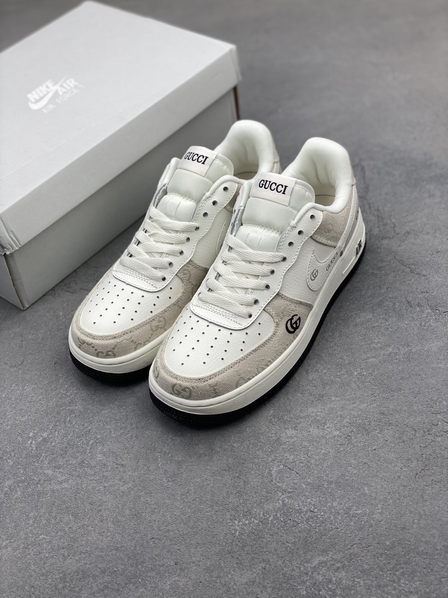 Nike Air Force 1 Low x Gucci Custom Sneakers - Classic Style, Modern Twist 9 i1744490459960 2458 0 7