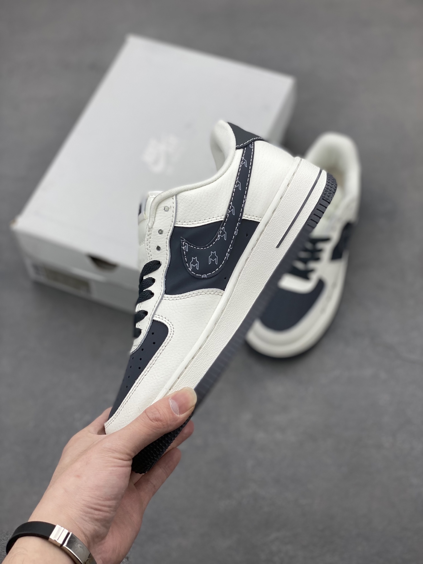Nike Air Force 1 Low The North Face Collaboration Casual Shoes - DZ4711-100 4 i1744490498177 174 0 2