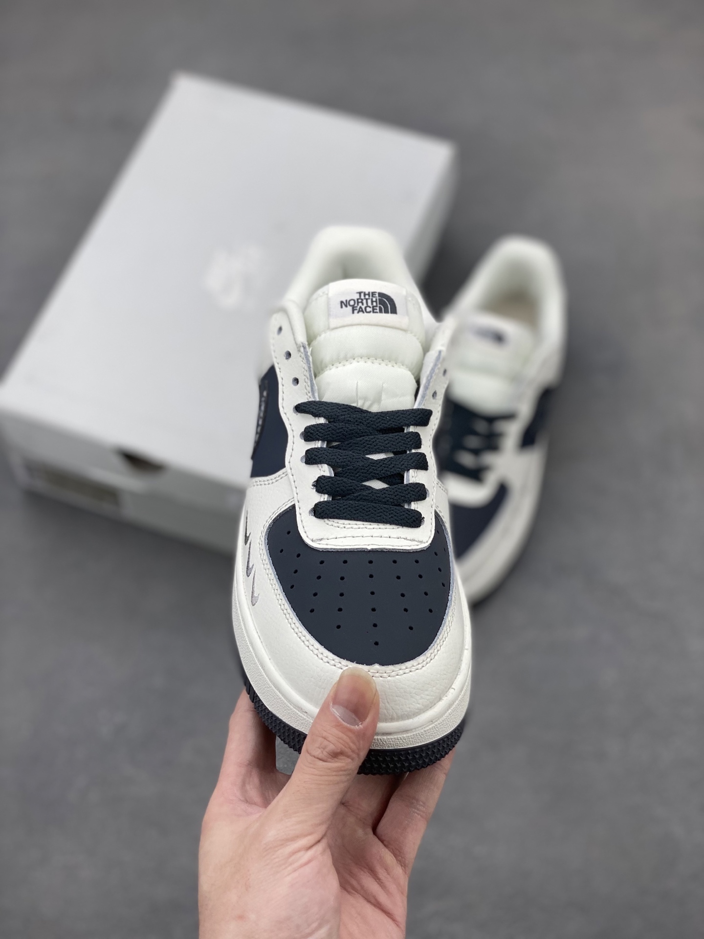 Nike Air Force 1 Low The North Face Collaboration Casual Shoes - DZ4711-100 3 i1744490498259 4247 0 1
