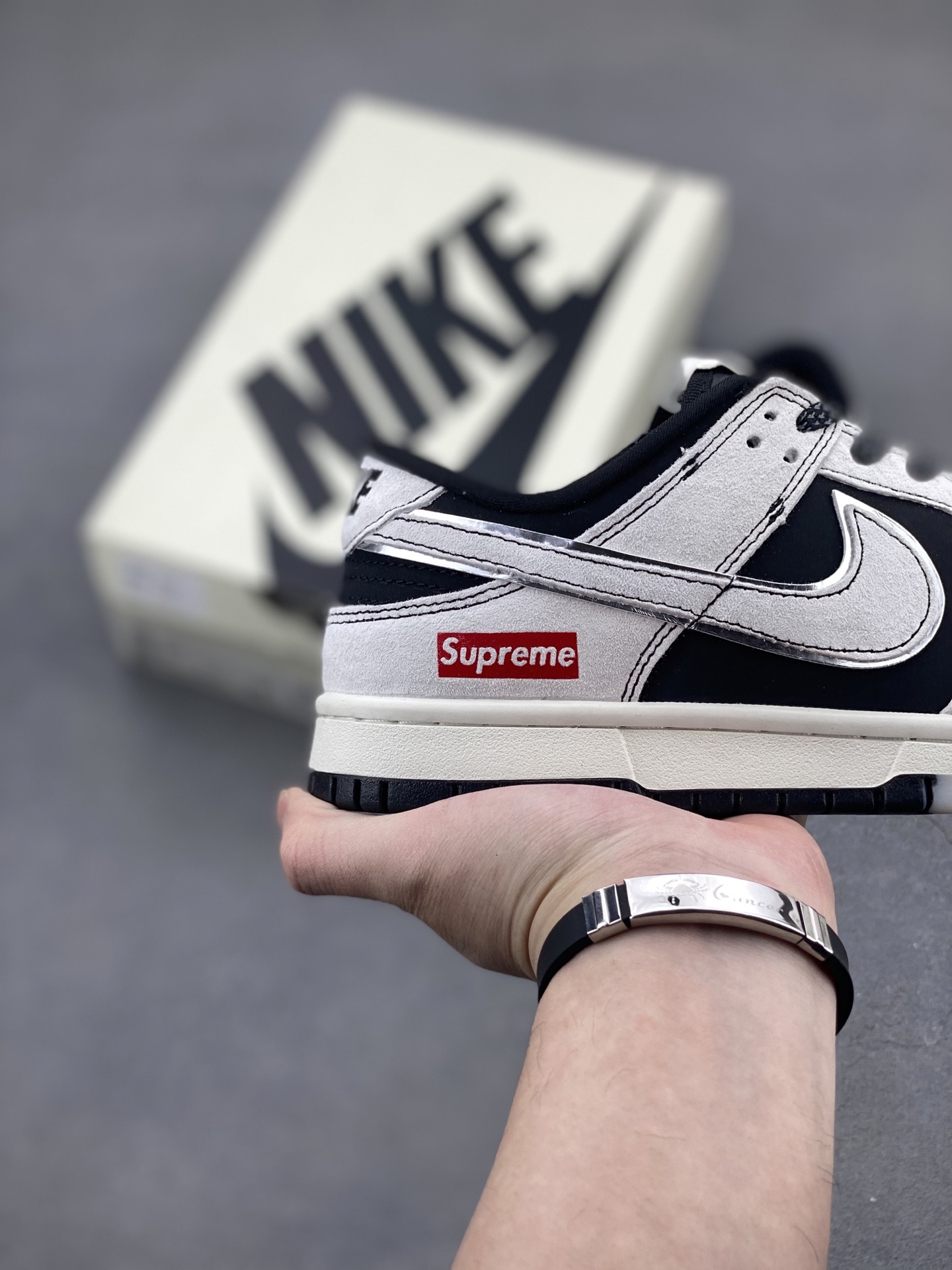 Nike SB Dunk Low Anniversary Custom Sneakers - Premium Comfort & Style 6 i1744655051398 7534 0 4