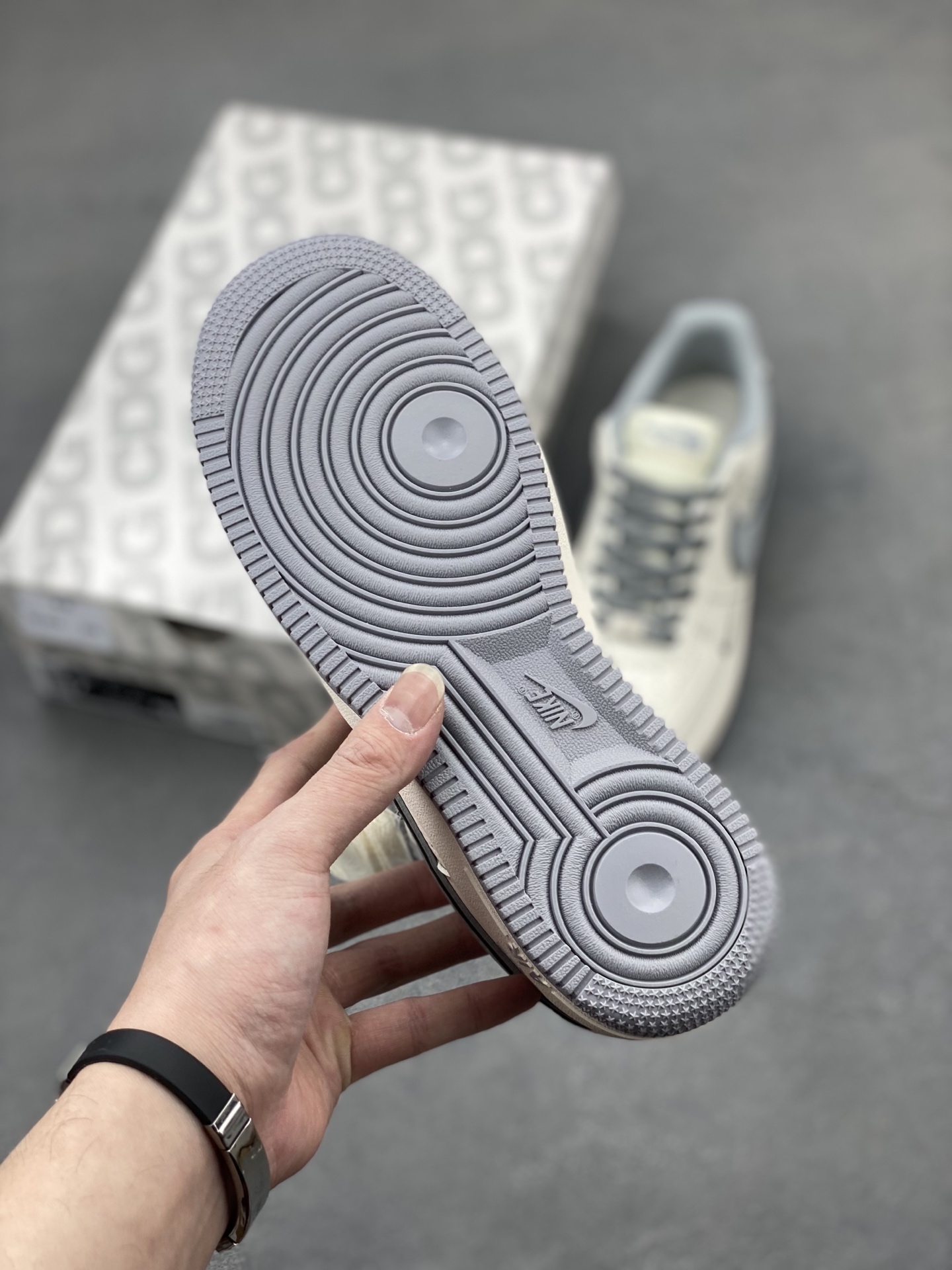 Nike Air Force 1 '07 Low The North Face Limited Edition Sneakers 7 i1744746163169 253 0 5