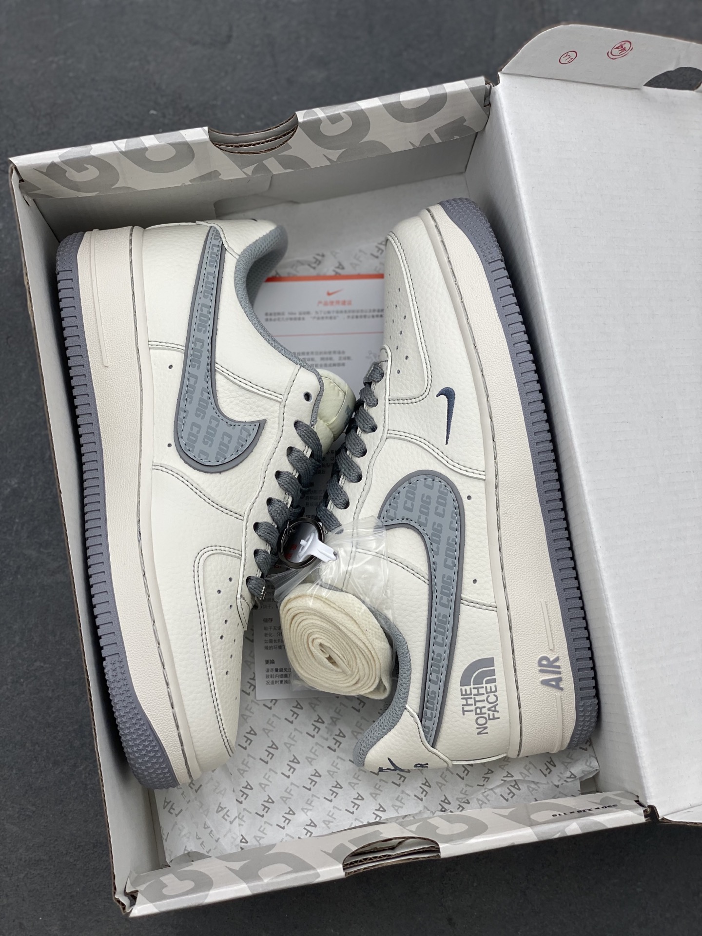 Nike Air Force 1 '07 Low The North Face Limited Edition Sneakers 10 i1744746164086 7389 0 8