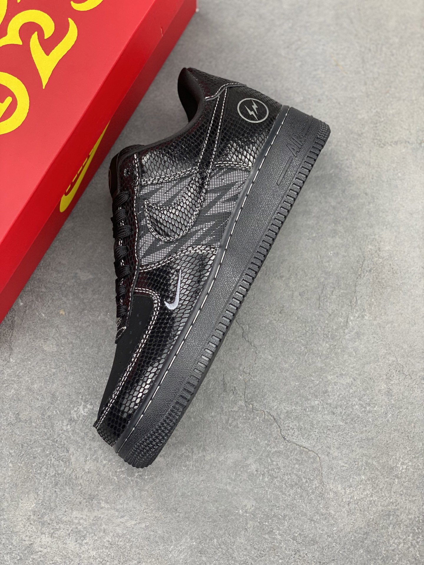 Nike Air Force 1 '07 Low Black Snake Skin Limited Edition Sneakers 8 i1744824154171 2199 0 6