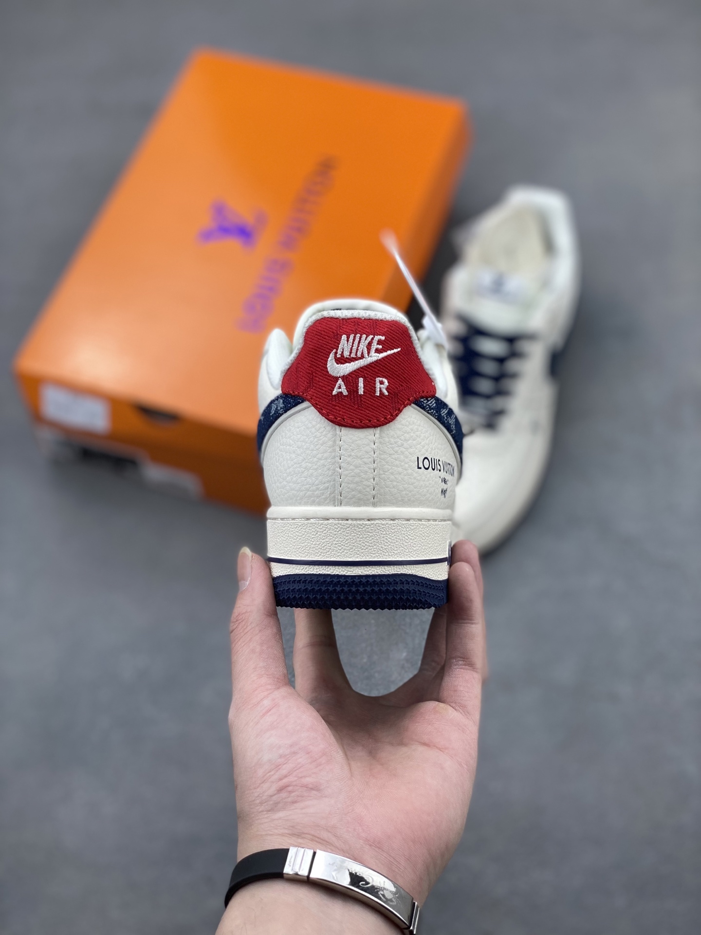 Nike Air Force 1 '07 Low Louis Vuitton Custom Sneakers 5 i1744824227751 1870 0 3