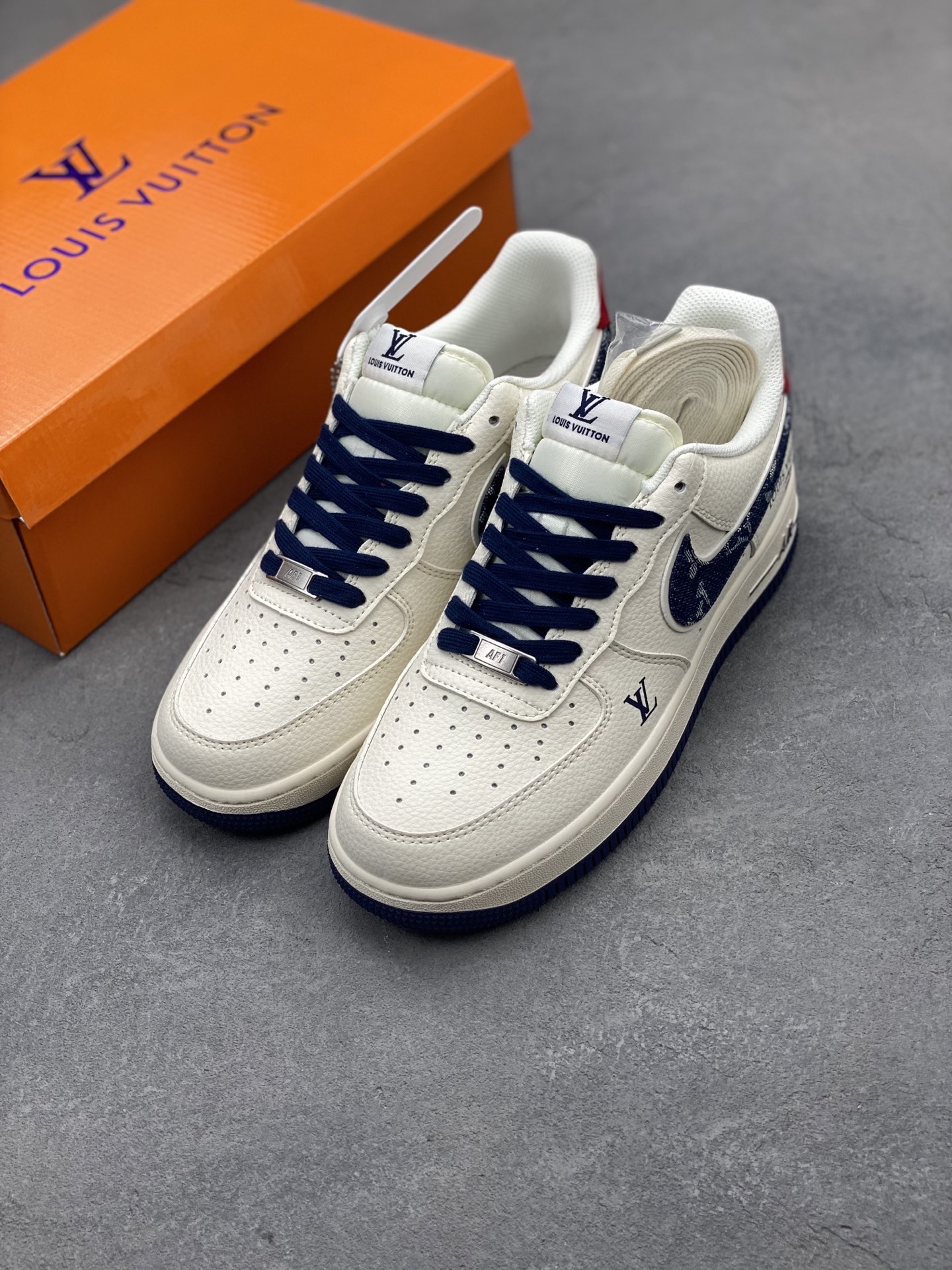 Nike Air Force 1 '07 Low Louis Vuitton Custom Sneakers 9 i1744824232631 9804 0 7