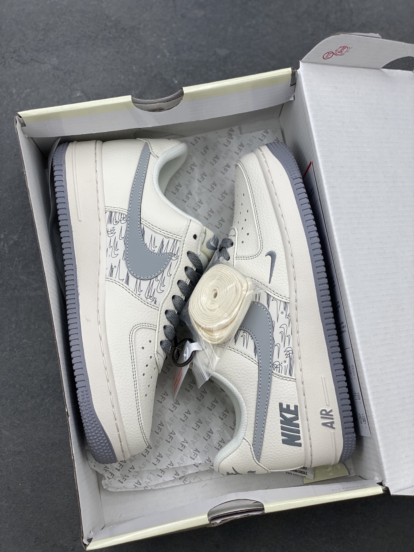 Nike Air Force 1 '07 Low Sneakers - Limited Edition, Comfortable and Stylish 10 i1744824295716 1941 0 8