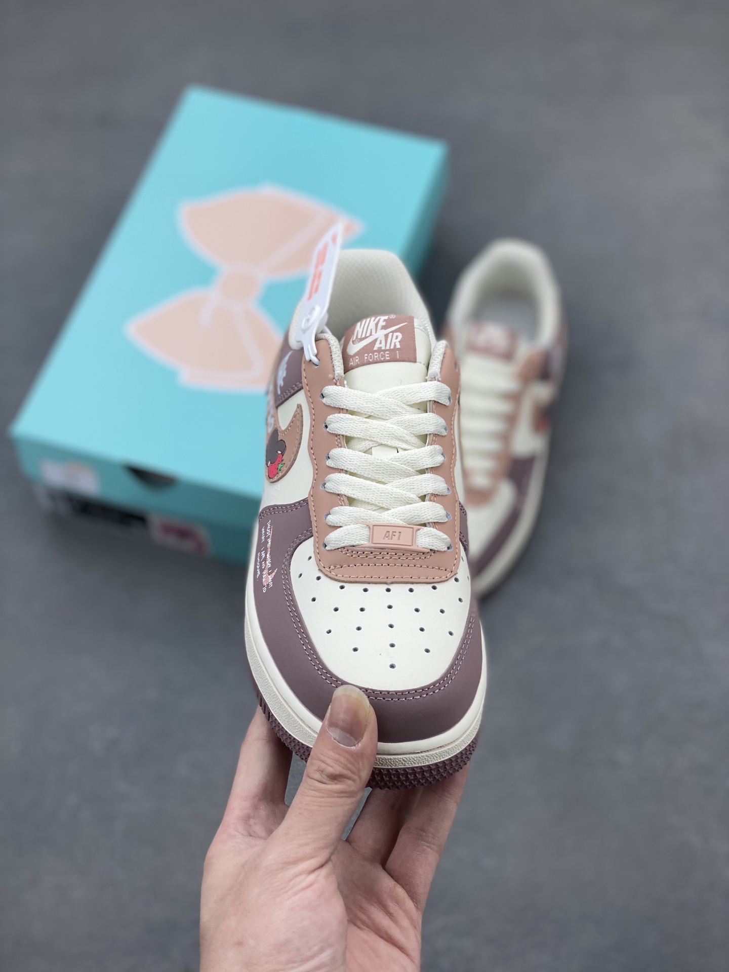 Nike Air Force 1 '07 Low 'Lotso' Custom Casual Sneakers 3 i1744825191065 4524 0 1